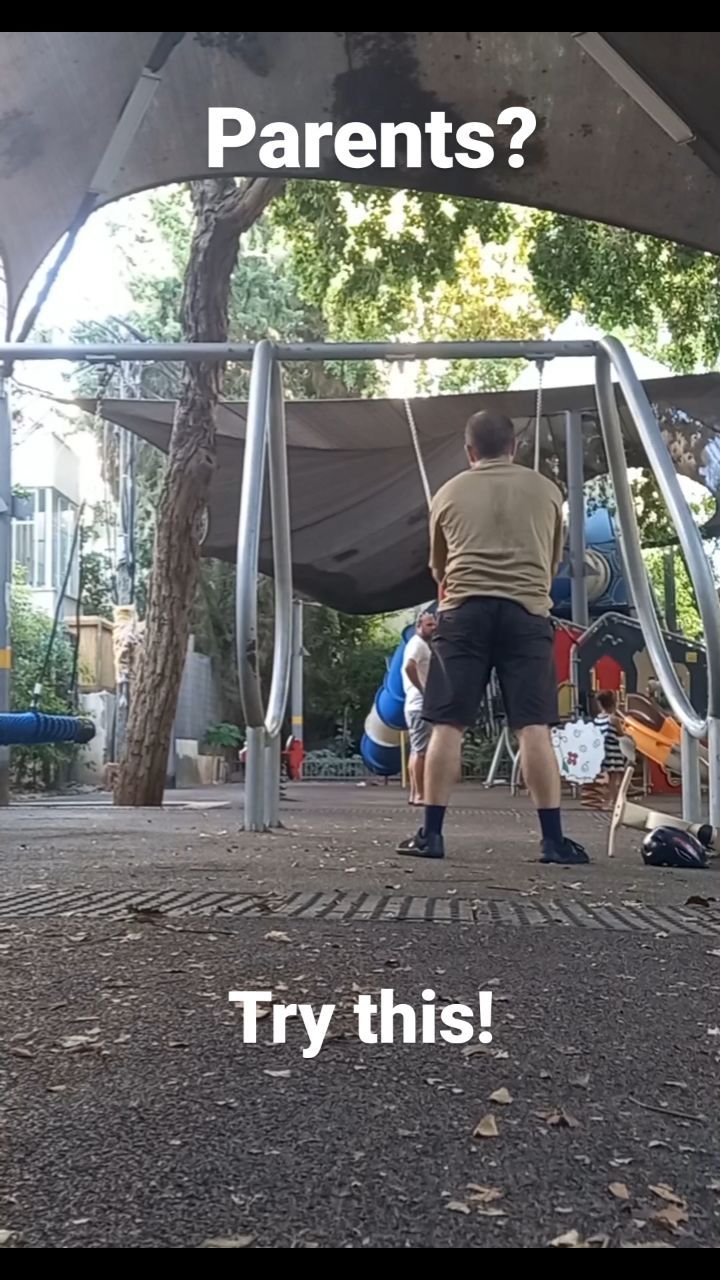 I love using the time when I push my daughter while swinging for different exercises!🏃♀️🏃🏃♀️🏃
• While we are playing she is observing me doing sport!
• I earn some practice time!
• We laugh and enjoy the challenge!
Lead by example 🙏🥋❤️🍯
#karate #martialarts #budo #mma #pushup #crossfit #sport #parenting #papa #father #fit #kids #play #game #kinder #practice #discipline #keepgoing #training #power