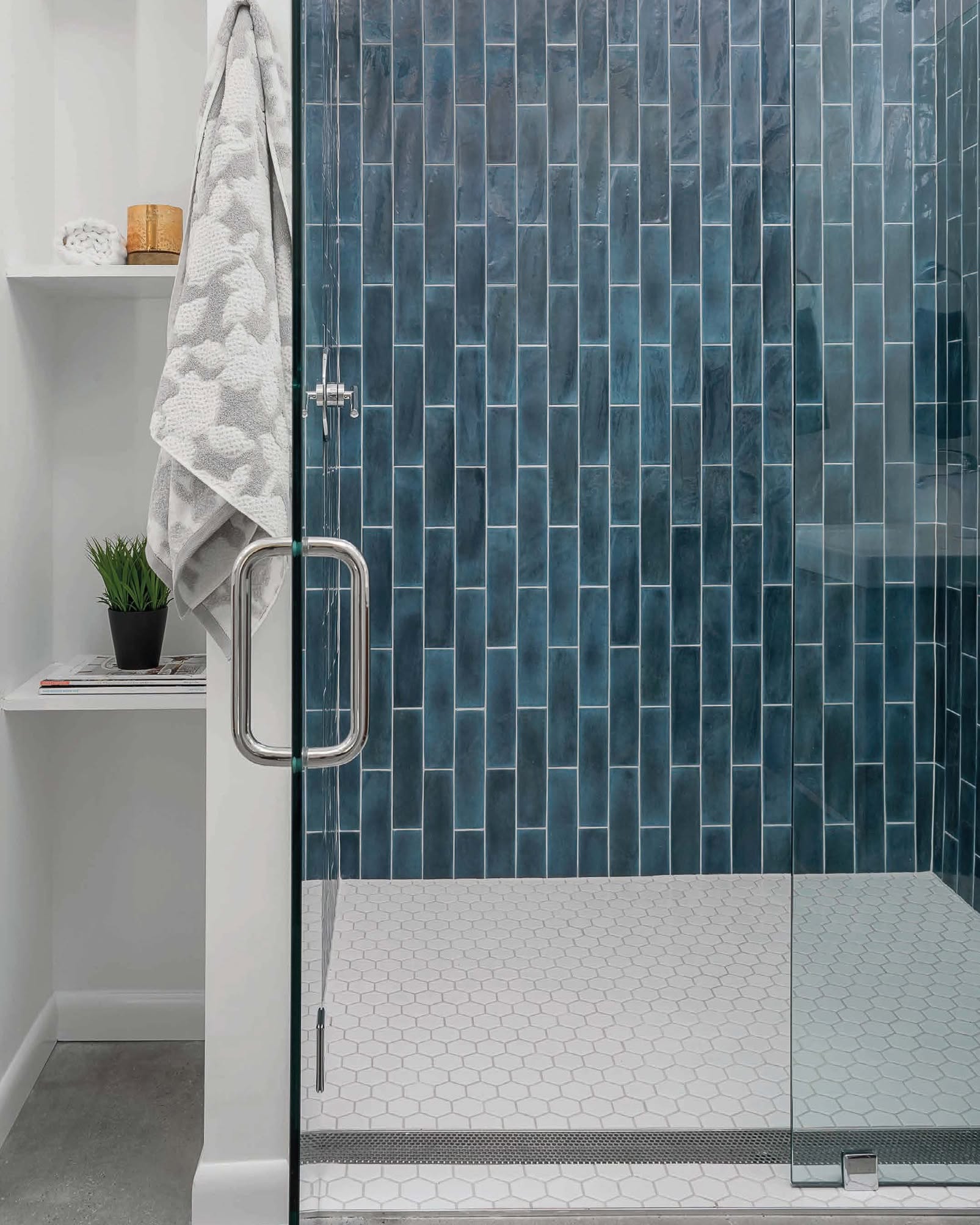 QM Drain's Perforated Adjustable Delmar Linear Drain: Perforated, inspired by the thought of life connecting the dots. Flexibility: Extremely. It was designed to give modernity and beauty without restrictions. #QMDrain #luxuryshowers #bathroomdesign