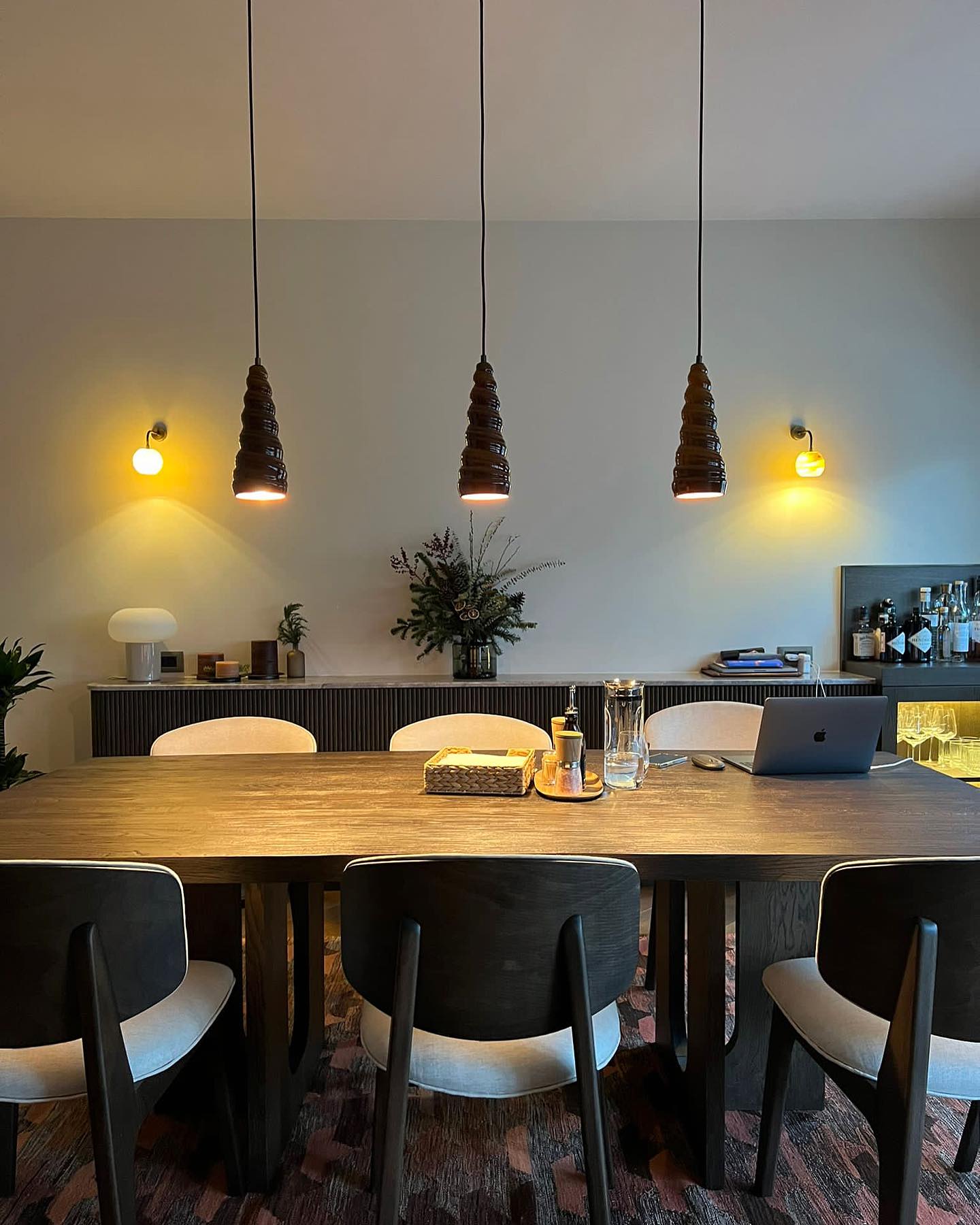 ✨ Introducing the mesmerizing trio of Aqua pendants! 🌊🐚 Embracing the graceful essence of the cone shell, these exquisite lighting gems come adorned in an array of rich terra tones that will effortlessly elevate any space. Dive into the allure of the ocean with Aqua and bring the tranquil beauty of the sea right into your home. 🏠💫 
>> maiizen.com <<