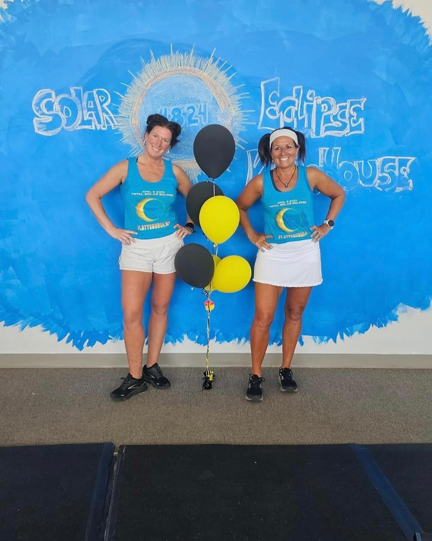 Totality cool Solar Eclipse! 2 classes followed up with a parking lot Solar Eclipse viewing!! Amazing!!💙