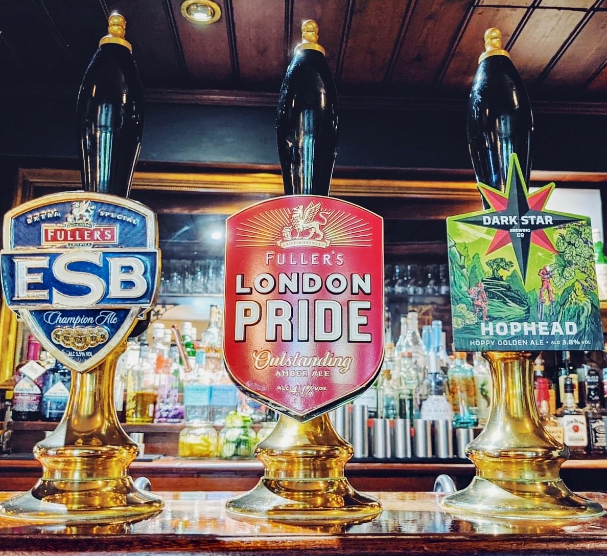 The big 3 ??
- Our ESB is our darkest bitter, with 5.5% ABV
- London Pride is our amber, golden ale, with 4.1% ABV
- Darkstar Hophead is our lightest and hoppiest ale, with 3.8% ABV
Choose your favourite ?