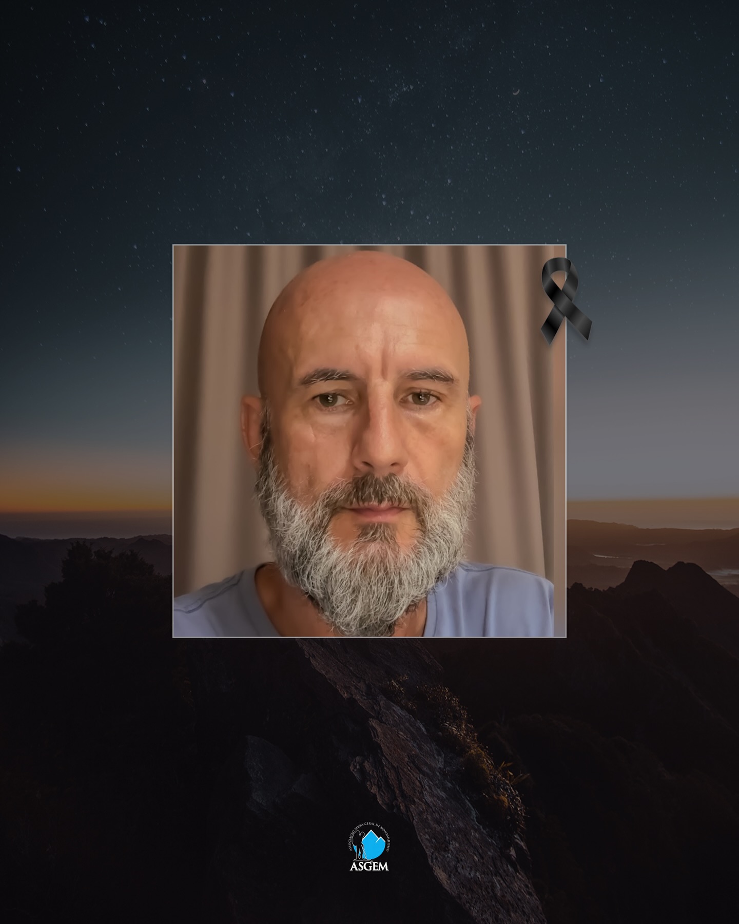 Hoje nos despedimos de um grande ser humano e exemplar montanhista, Sidnei Osni da Luz, que nos deixou aos 55 anos. Pai dedicado de três montanhistas do futuro, membro e secretário da ASGEM, um verdadeiro guardião das montanhas da Serra Geral. Sidnei era um homem de sabedoria imensa, coração de ouro e inteligência ímpar. Sempre uma referência para muitos amigos e montanhistas.
Sua relação era profunda com as montanhas onde ele encontrava e compartilhava ensinamentos valiosos. Sidnei era um montanhista apaixonado pelo contato com a natureza e um defensor do montanhismo na Serra Geral. Sua dedicação e amor pela natureza inspiraram muitos e continuarão a inspirar.
Nossos profundos sentimentos aos amigos e especialmente à esposa Karina e suas filhas. A cerimônia de despedida será amanhã 23/09 às 10h30, na Capela Ametista do Crematório Millenium em Içara-SC.
Sidnei, sua memória viverá para sempre em nossos corações e nas montanhas que tanto amava. Que seu trilhar seja de luz!