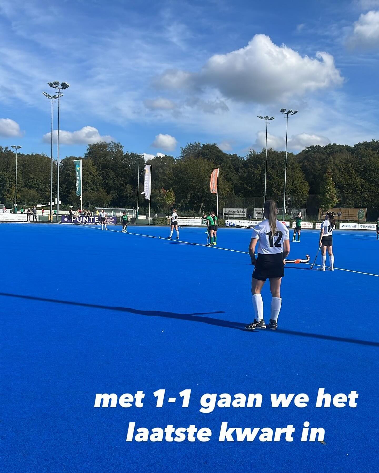 Was vandaag een goed feest op de Bakenberg; winst voor @upwarddames1 en ook voor @upwardh1. Daarna speelden JO18-1 en MO18 tegen @fairmonthighschool. Ook de 3e helft was meer dan de moeite waard ????????
@upward #hockey #arnhem @knhb @abnamro @burophilipvandenhurk