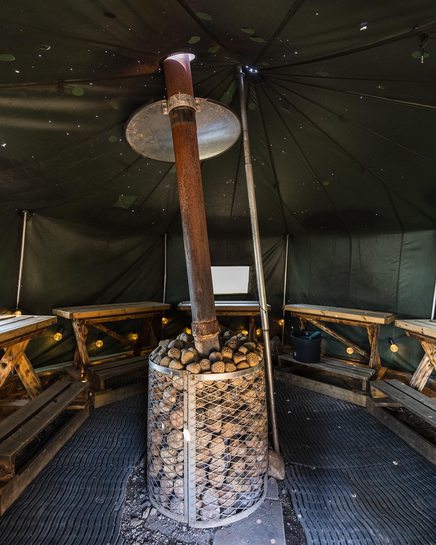 Telttasauna ja sen tähtitaivas ?
#avantouinti 
#telttasauna 
#visitturku❤️ 
#finnishsauna 
#sauna 
#wimhofmethod 
#yleinensauna 
#turku 
#lieto 
#kaarina 
#littoistenjärvi 
#kylmäuinti