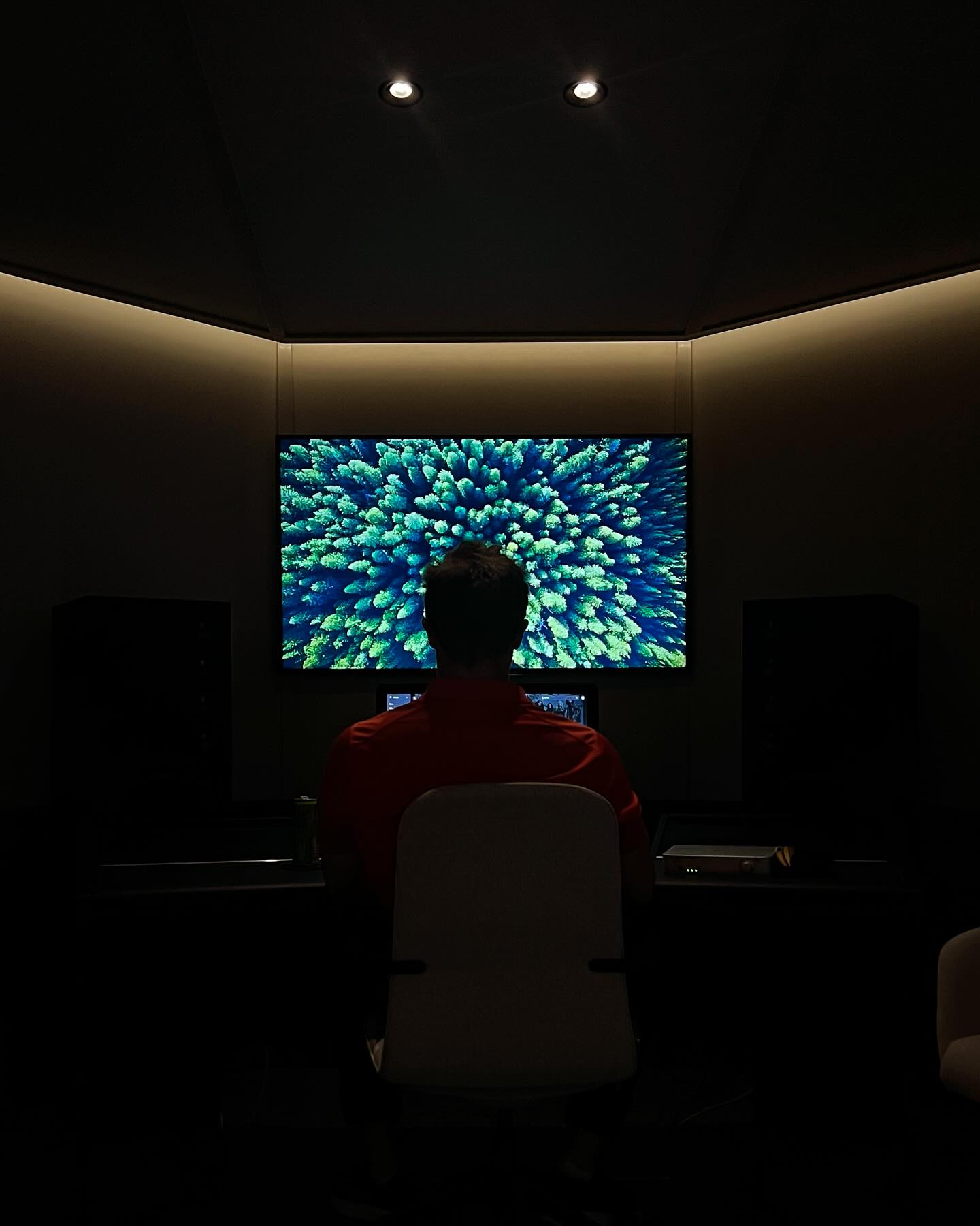 Studion i showroomet är up and running. 🔥🥁
#studiobyggarna #showroom #amegaspeakersystems #amegastudios #controlroom #musicstudio #nxct #stagetec