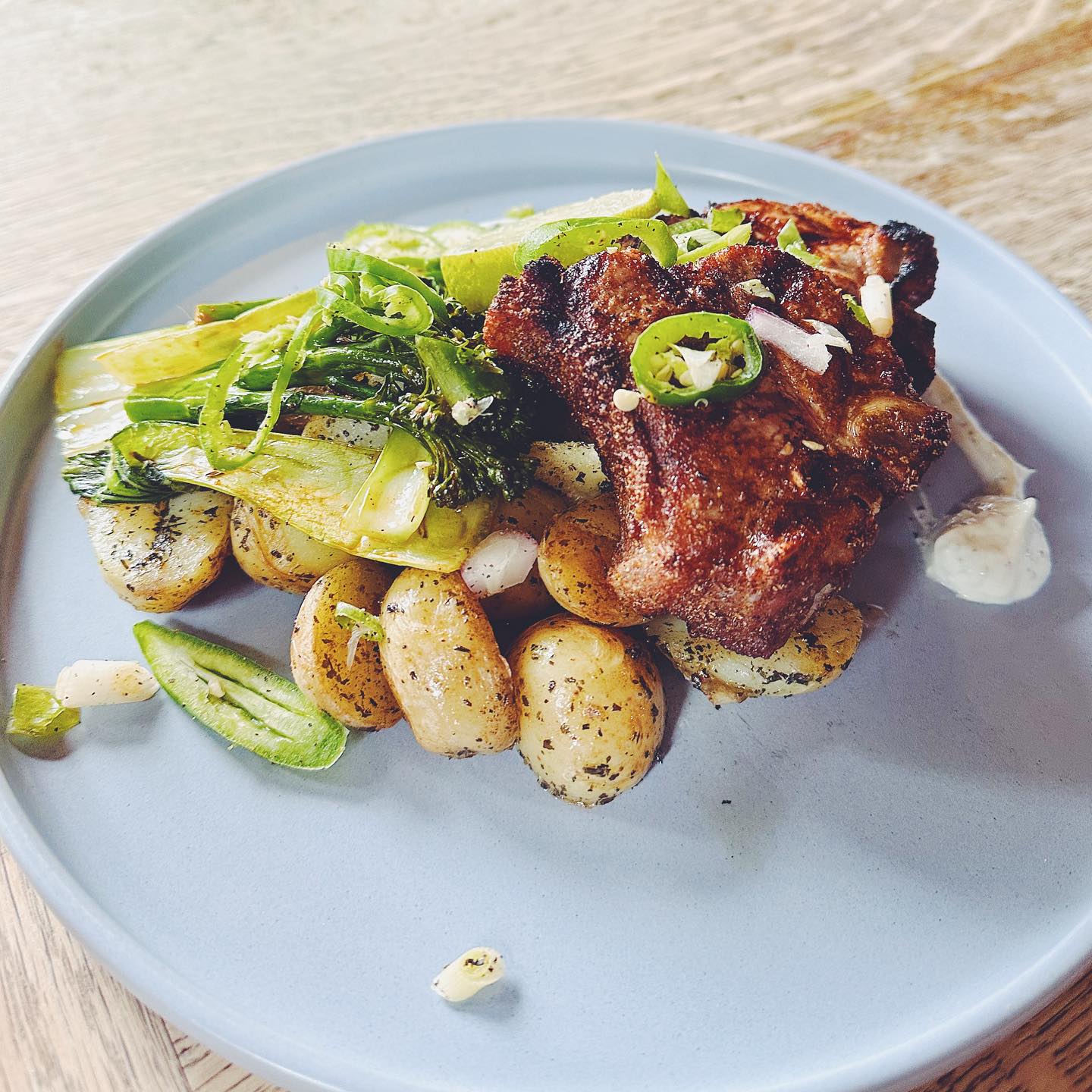 Not sure what to have for dinner tonight? Why not try our delicious lamb chops, served with minted new potatoes, pak Choi & tenderstem broccoli ?
-
-
#heathrowpub #londonpub #londonpubgrub