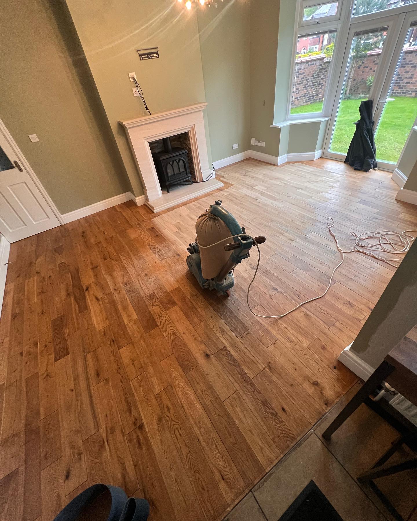 Tired oak floor brought back to life with a full sand and sealed with a high traffic clear great result ?
#pinefloors #pineflooring #floorsanding #floorsander #floorrepair #originalfloorboards #originalfloors #naturalflooring #parquet #parquetfloor #parquetflooring #originalfloorboards #homeimprovement #homeimprovements #homeimprovementprojects #renovationproject #renovation #mcr #sanding #sandingwood
Floor Sanding ☑️
Floor Laying ☑️
Floor repairs ☑️
Free quotations ☑️
5 Star google reviews ⭐️
? : 07721710499
? : uniquefloorfinishes@outlook.com
? : www.uniquefloorfinishes.com
? : unique floor finishes on google