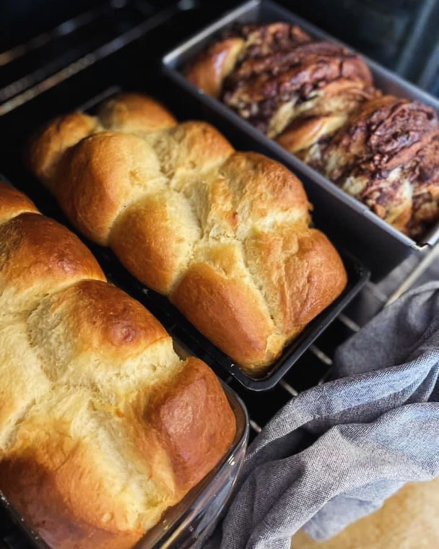 Freshly from the oven #brioche #briocheknitting #briochebread