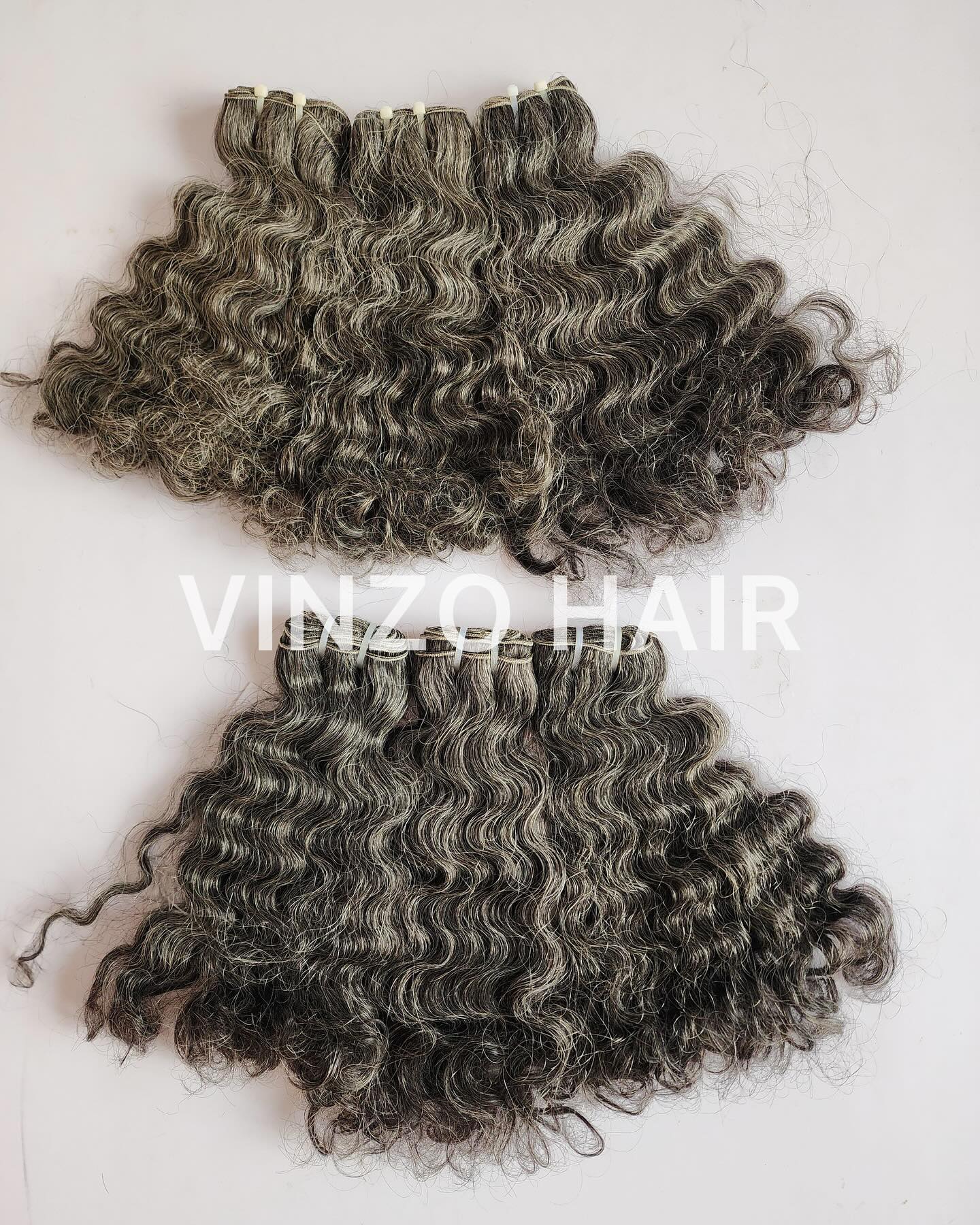 Raw Grey Curly Hair, finest strands only ๐ฏ
#vinzohair #vinzoindianhair #vinzogrey #vinzogreycurly #greycurlyhair #greyhair #curlyhair #greybundles