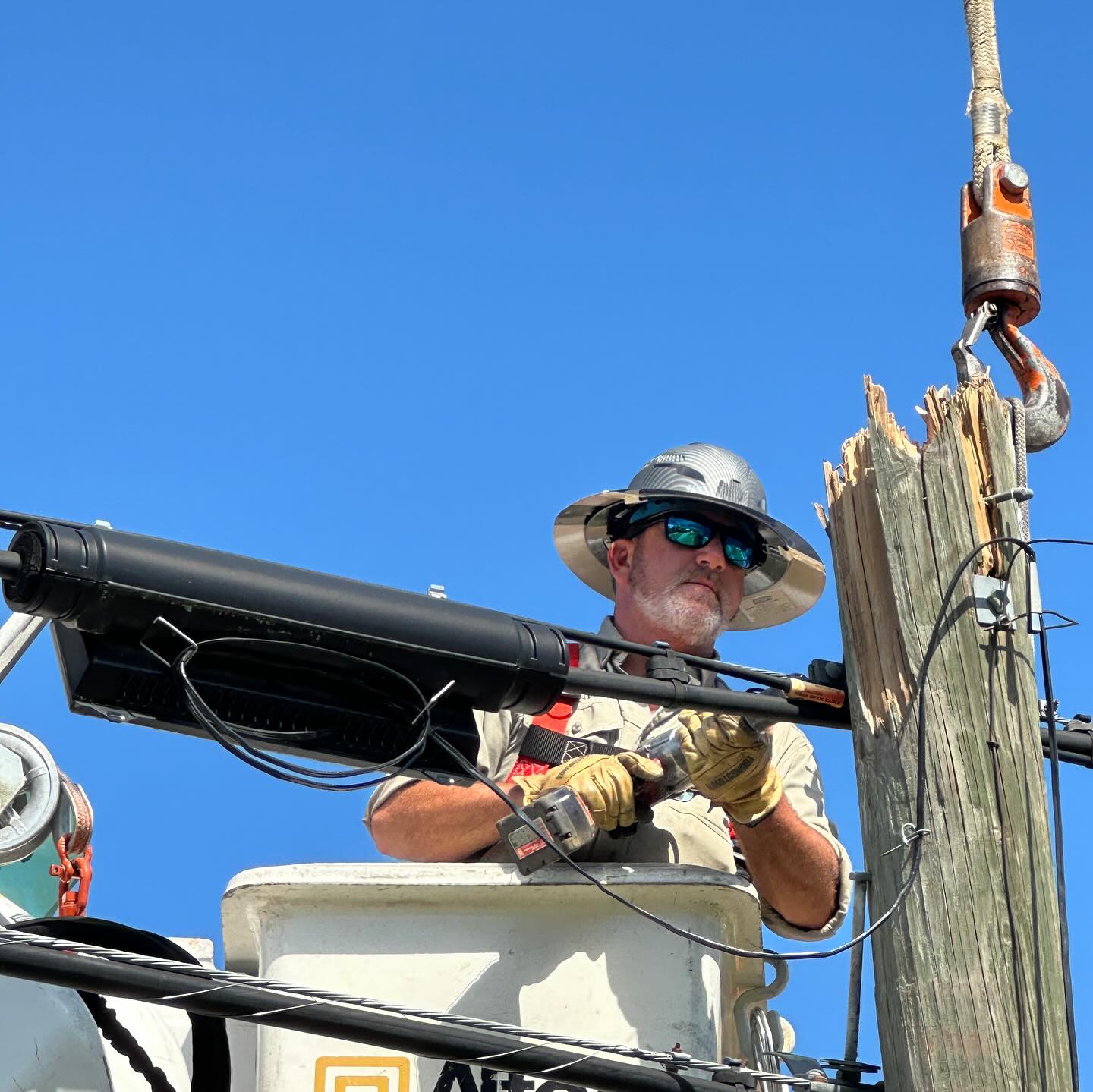 Coming together in the wake of Hurricane Helen. Laurens County is showing incredible strength and resilience. Thank you to everyone who has helped—together, we are stronger. 💪