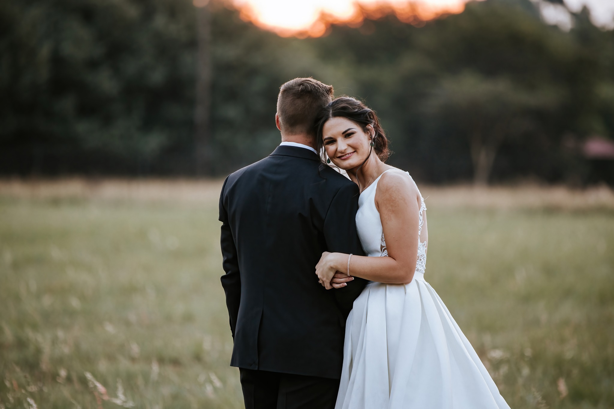 “You know, when it works, love is pretty amazing. It's not overrated. There's a reason for all those songs.” -Sarah Dessen
#Wedding #dehavenoostweddingvenue #weddingvenuepretoria #Bride #Weddingvenue #dehavenoostcouple #weddinginspiration #weddingdaydream
Photo By: @michaelhockeyproductions