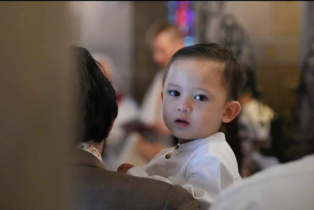 «Dejen que los niños vengan a mí; no se lo impidan, porque el reino de los cielos es de quienes son como ellos».