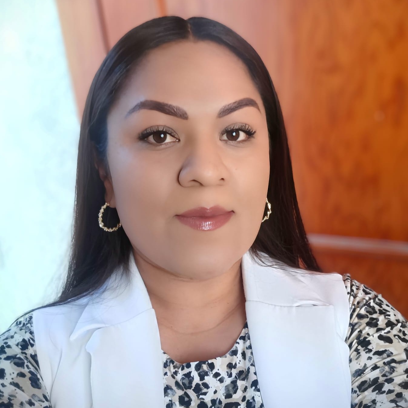 Join us in welcoming Luz to the team! ¡Demos la bienvenida a Luz, la miembra más nueva de nuestro equipo!
Luz Hernández is the new Minister for Children and Youth. Originally from Querétaro, Mexico, she graduated from the Autonomous University of Querétaro with a degree in Modern Languages and Literature, specializing in English. Luz moved to Norristown four months ago with her husband, Víctor, and their daughter, Valeria. In her free time, she enjoys going to the movies and exploring new places.