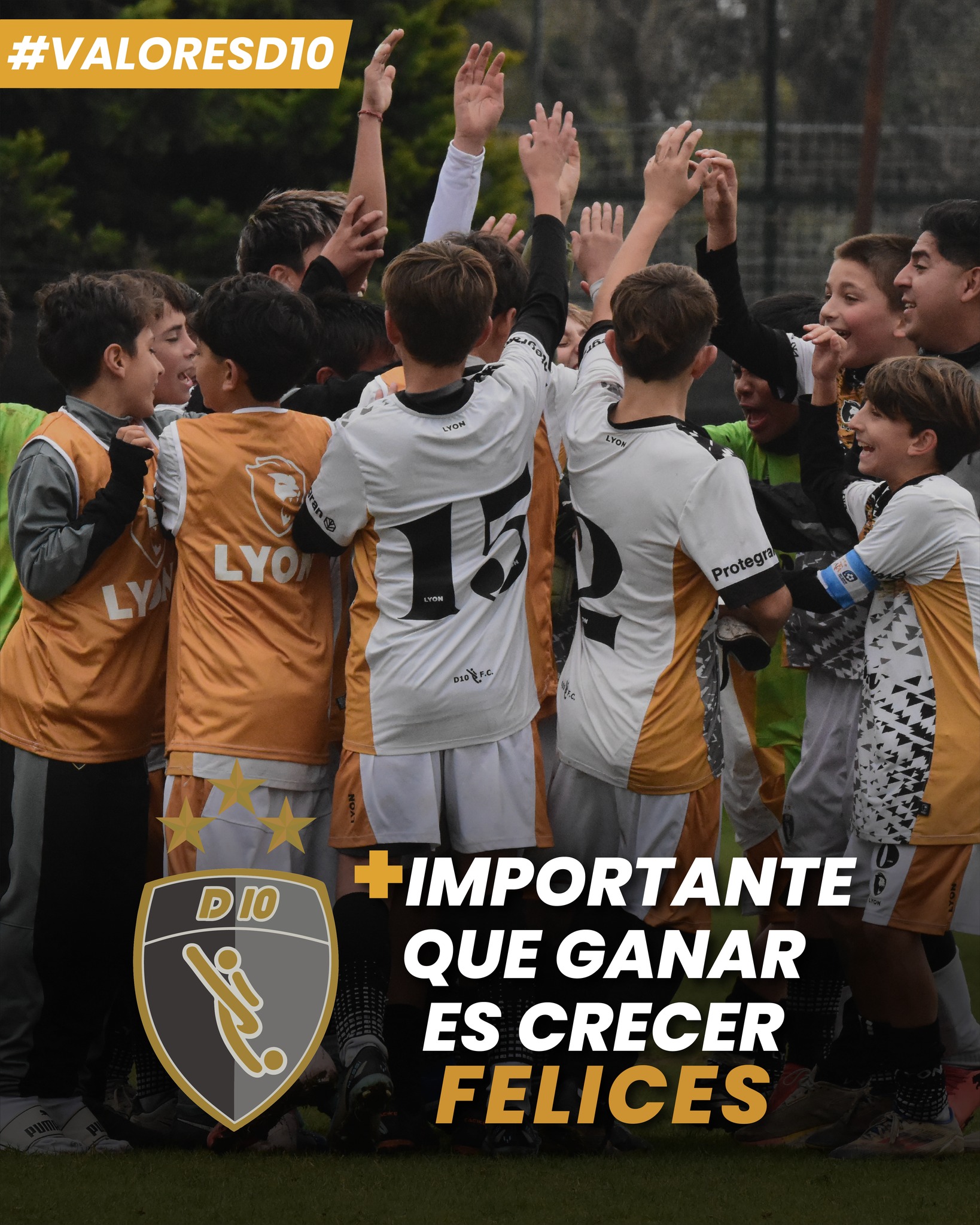 Cada día de trabajo en el Club, destacamos la importancia de acompañar a las infancias en sus procesos, contemplando frustraciones, expectativas e ilusiones para que puedan transitarlas con las herramientas adecuadas y así lograr lo que se proponen, tanto adentro como afuera de la cancha?⚽
?¡Feliz día a los niños y niñas de nuestra #FamiliaD10!
D10 Football Club
#MásQueFútbol
#D10FC #diadelniño #diadelaniñez #infanciasfelices #futbolinfantil #fútbol #soccer #academiadefutbol #socceracademy #socceracademyfc #d10football #d10footballclub #entrenamientoprofesional #pilar #futbolpilar #sumateaD10
@empanadas.morita @sportlyon_ind @lyonoficial.ok @360player @menottiescuela @paramedic.arg @coerverargentina @expimled
@telviso.ar @somos.imowi @ch1_sports @elparmegiano @cacmaterialeselectricos @gaseosasecco