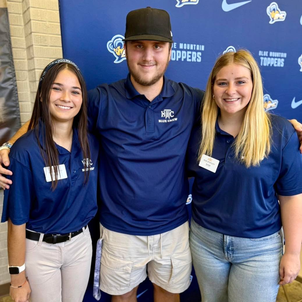 Our Blue Crew leaders are here to show you what life at BMCU is all about ?
Schedule your campus visit today! events.bmc.edu
#TopperFamily