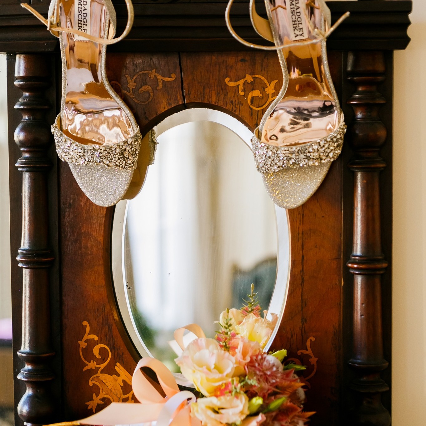 A timeless start to a wedding day ✨
Inside the historic National Exchange Hotel bridal suite in Nevada City, CA, every detail feels romantic and classic. From sparkling Badgley Mischka heels and lush florals to vintage mirrors and rich wood furniture, this space is perfect for getting-ready moments and elegant wedding photography.
Planning a wedding in Nevada County? This suite offers the ideal blend of vintage charm and natural light for unforgettable preparation photos.
#NationalExchangeHotel #NevadaCityWeddings #NevadaCountyWeddingVenues #HistoricBridalSuite #GettingReadyPhotos #BadgleyMischkaBride #EventsByDallas #WeddingPlannerNevadaCity