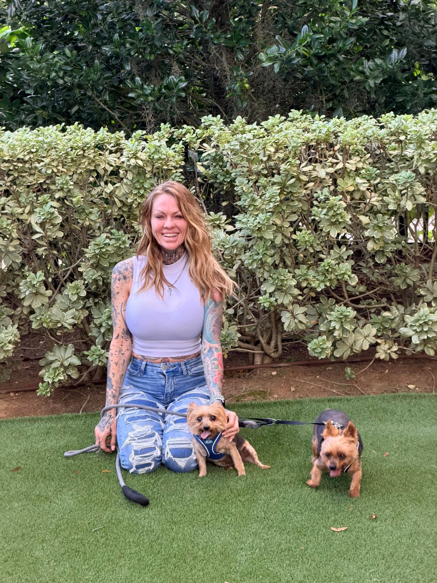 We went on an adventure to the World Equestrian Center 🐴✨
Sunshine, laughter, and puppy zoomies — honestly the best therapy ever. 💚
Where should we go next? 👇
#DogMomLife #AdventureVibes #WorldEquestrianCenter #Autism #ADHD #FurBabies #HealingJourney #MentalHealthAwareness #GoodVibesOnly #FYP #Viral #SelfCareSunday #PositiveEnergy