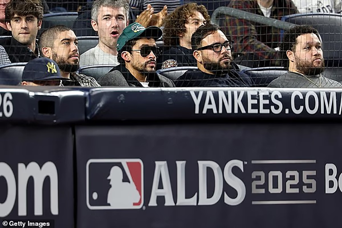 Mientras Bad Bunny prepara su show en el Super Bowl 2026, la organización Turning Point USA se prepara para ofrecer otra opción: “The All American Halftime Show”, un evento que promete celebrar la fe, la familia y la libertad, según reportó DailyMail. Dos medios tiempos, dos visiones culturales.
https://www.salaurbana.com/post/turning-point-se-levanta-contra-el-show-de-bad-bunny-en-el-super-bowl-y-anuncia-su-propio-all-ameri