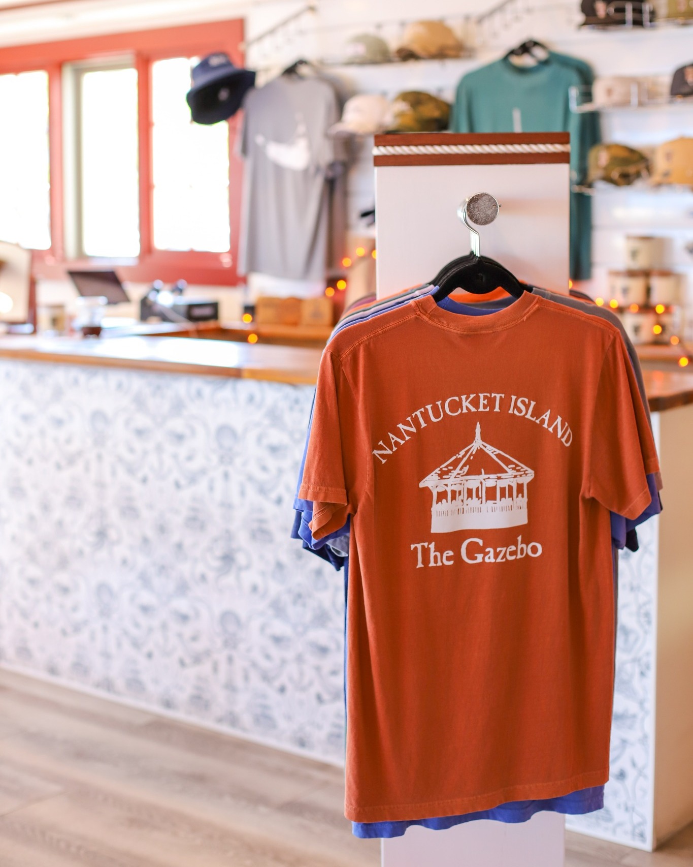 Capturing the spirit of the season at The Tavern. Our fall photography helps bring the atmosphere of the island’s favorite gathering place to life, from social to website and beyond.
Photography + Marketing for #BlueSevenClient | @tavernandgazebo_nantucket
#bluesevenstudio #bss #marketing #restaurant #marketingforrestaurants #fallmarketing