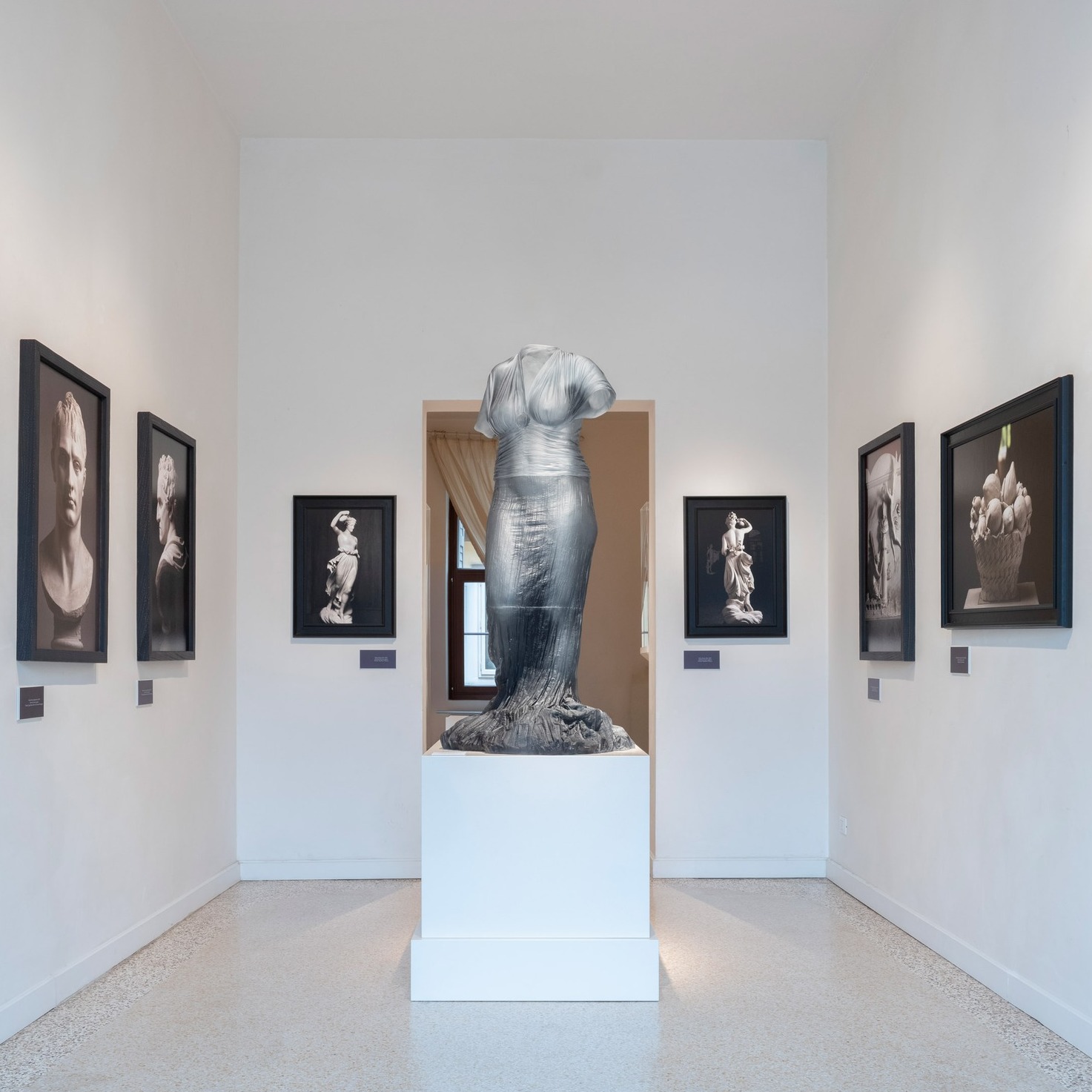 My favorite thing about Canova's sculpting process? His assistants would read to him in the studio while he carved. He listened to Homer, Virgil, and poetry from other writers. While working on his George Washington statue commission, he had assistants read aloud a history of the American Revolution.
As an audiobook addict, I love that Canova was doing the same thing!
Image: Photos of Canova's sculptures, including busts of other famous historical figures, surrounding my cast glass Nocturne 1 at the Museo Correr (@visitmuve), Venice, Italy. Photographed by the amazing Nicola Gnesi!
Exhibition ends Feb 28, 2026.
More info ➡️ bit.ly/KLM_Nocturnes_Venice
#visitmuve #MuseoCorrer #DialoghiCanoviani