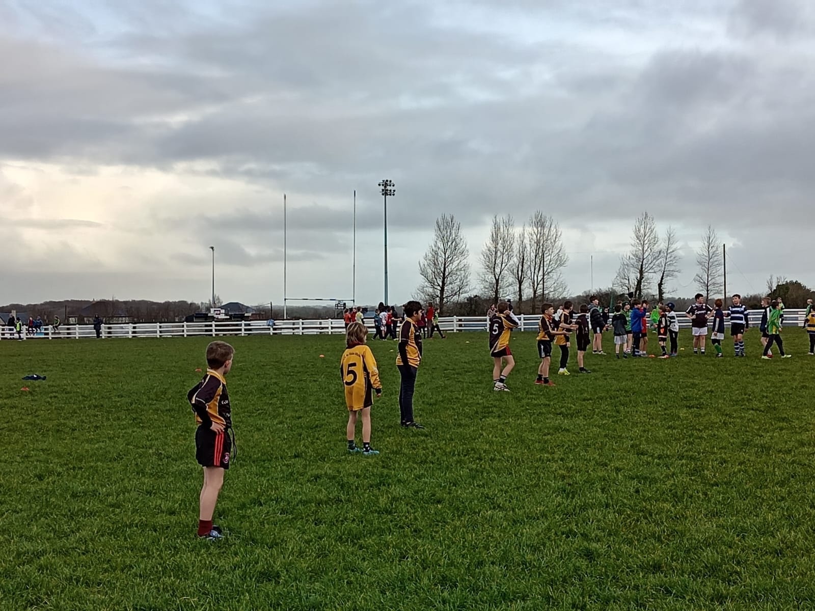Our 3rd and 4th Classes played in the Connacht Rugby blitz at Corinthians Rugby Club @galwaycrfc today! Well done to pupils involved. We had pupils who played and pupils who managed teams today!
Thank you to all involved with hosting this great blitz!
@rugbyinconnacht
#rugbyinconnacht
#galwaycrfc
