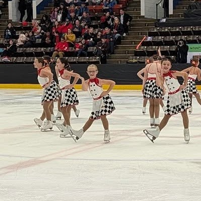 Fun fact- I was a figure skater for many years from age 6 through my adult years. I coached until shortly after my oldest was born. Brinley is now skating and on a traveling team. It's been so fun for me to see her grow and love the sport that truly shaped who I am. It taught me to be ultra-organized, how to deal with many different personalities and honestly, I learned to lead.
#interiordesigner #personallife #homelife #figureskating #HomeRemodeling #synchronizedskating