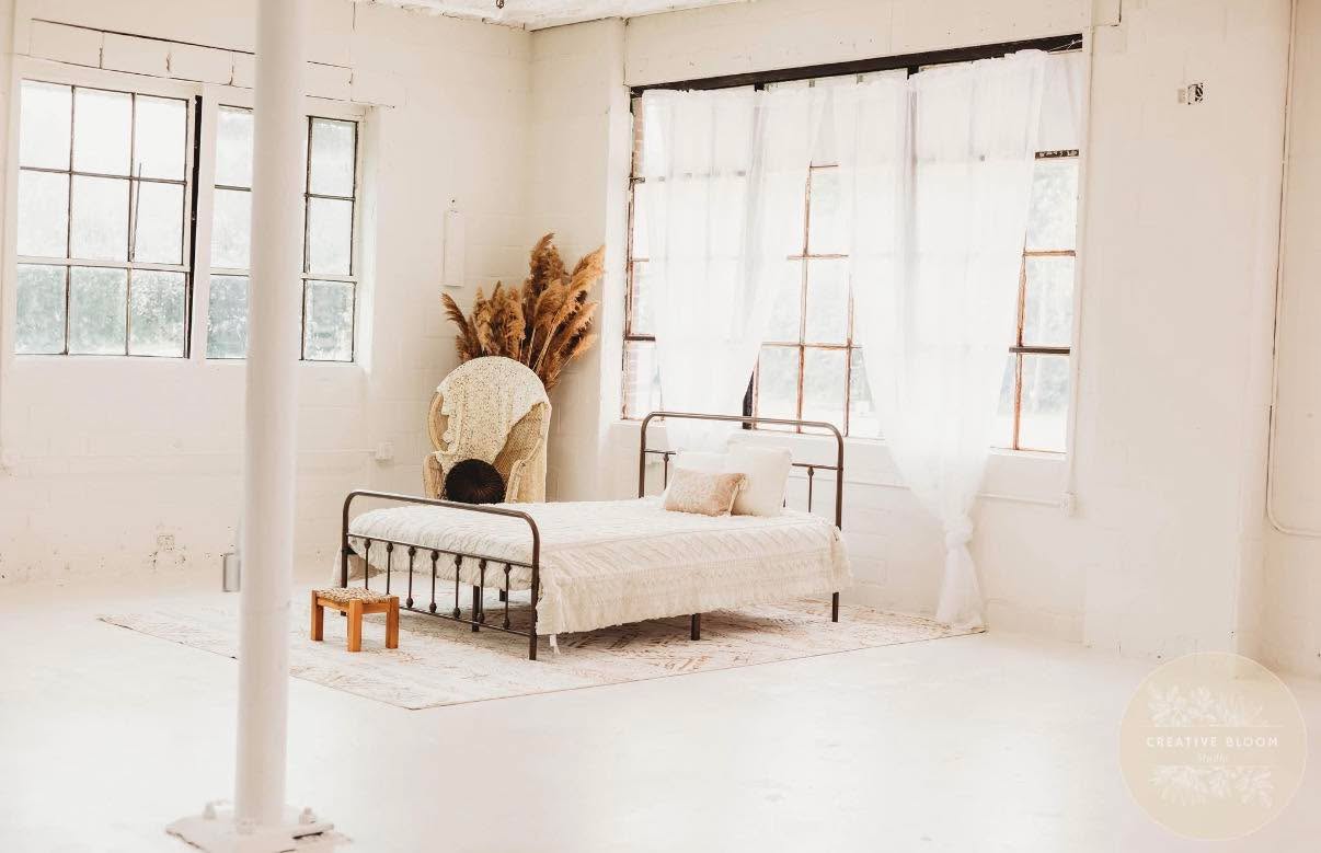 I am booking a super cute studio in Hastings for a family session on the 26th in the am
Anyone else interested?
Can be for family, maternity or kiddos.
Comment here or pm me if you’re interested!