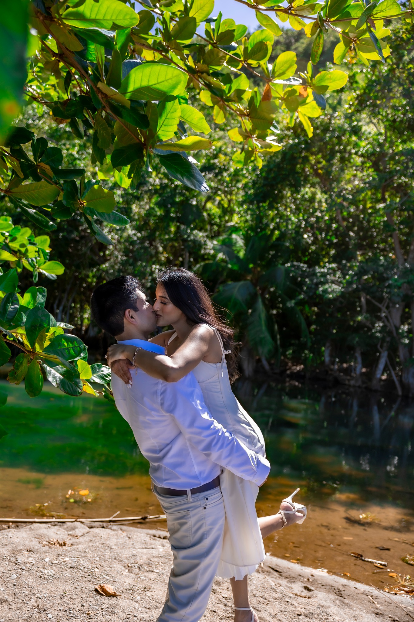 From vacation mode to fiancé energy real quick ✨🥂
Proof that the best surprises happen in St. Lucia.
🌴 Turn your trip into a forever memory.
📩 DM us to customize your engagement experience.
#JustEngaged #ProposalGoals #StLuciaVibes #LoveInParadise #IslandEngagement #RomanticGetaway #RoyaltonStLucia #CaribbeanDream