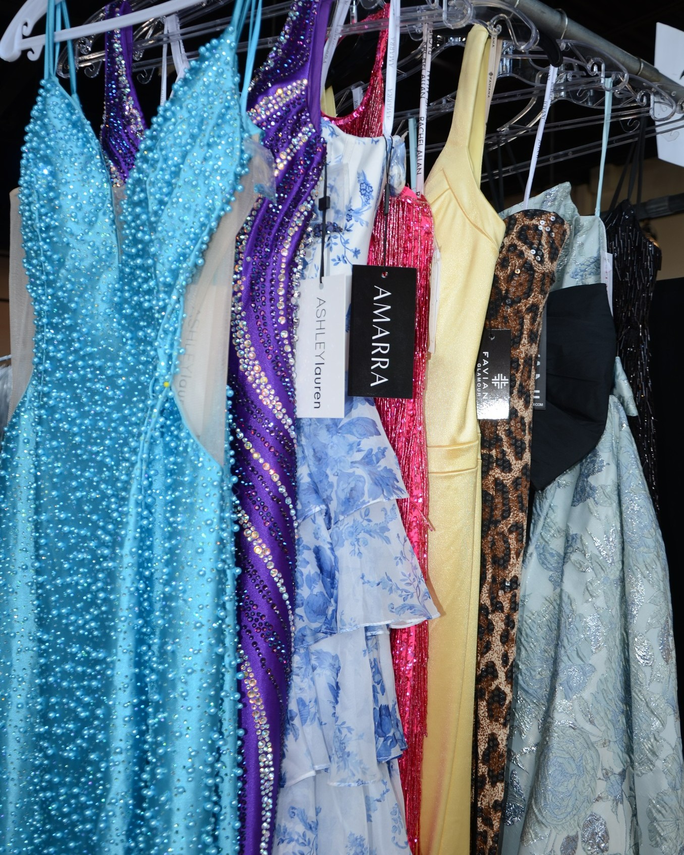 Pearls, Hot-Fix Stones, Tiers, Floral, Yellow, Leapord Print, Fringe- absolutely trending and flying off the rack! But don't worry... We checked in more than 300 dresses just this week 👗
#staceys #staceysformalwear #staceysgirl #staceysprom #staceyspromhadgotitgoinon #prom #promshopping #prom26 #prom2026 #promdresses #promdress #newarrivals #prom2k26 #amarra #amarraprom #amarrapromdress #amarradress #ashley #ashleylauren #ashleylaurenprom #ashleylaurendress #ashleylaurenpromdress #faviana #favianadress #favianaprom #favianapromdress #favianaglam #favianagirl #jovani #jovanifashion