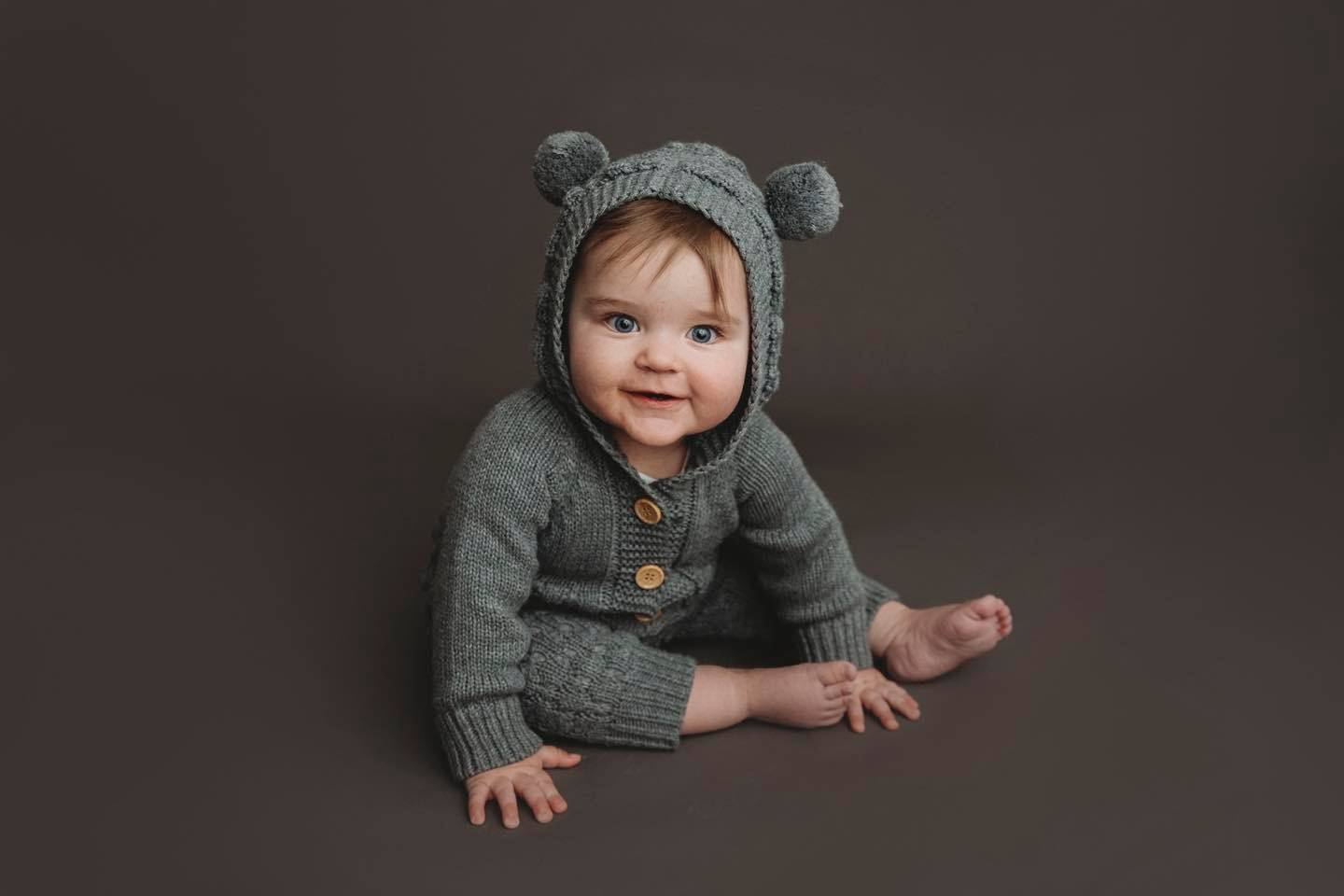 🏈 Super Bowl Sale — ALL WEEK LONG! 🏈
Because the commercials aren’t the only good part 😉
✨ Here’s what you can grab:
👶 Newborn Sessions
• 15% off your session fee — use code SBN
OR
• Upgrade to ALL edited images at no additional cost
($200 value — choose as an add-on when booking)
👨👩👧 Family Sessions
• $75 off — use code SB75
🎂 Milestone Sessions
• 25% off — use code SUPER25
🎓 Senior Sessions
• 15% off — use code SBS
⚠️ Sale runs all week, but availability is limited and once spots are gone, they’re gone.
👉 Message me or book online to snag your spot!
www.karazylstraphotography.com