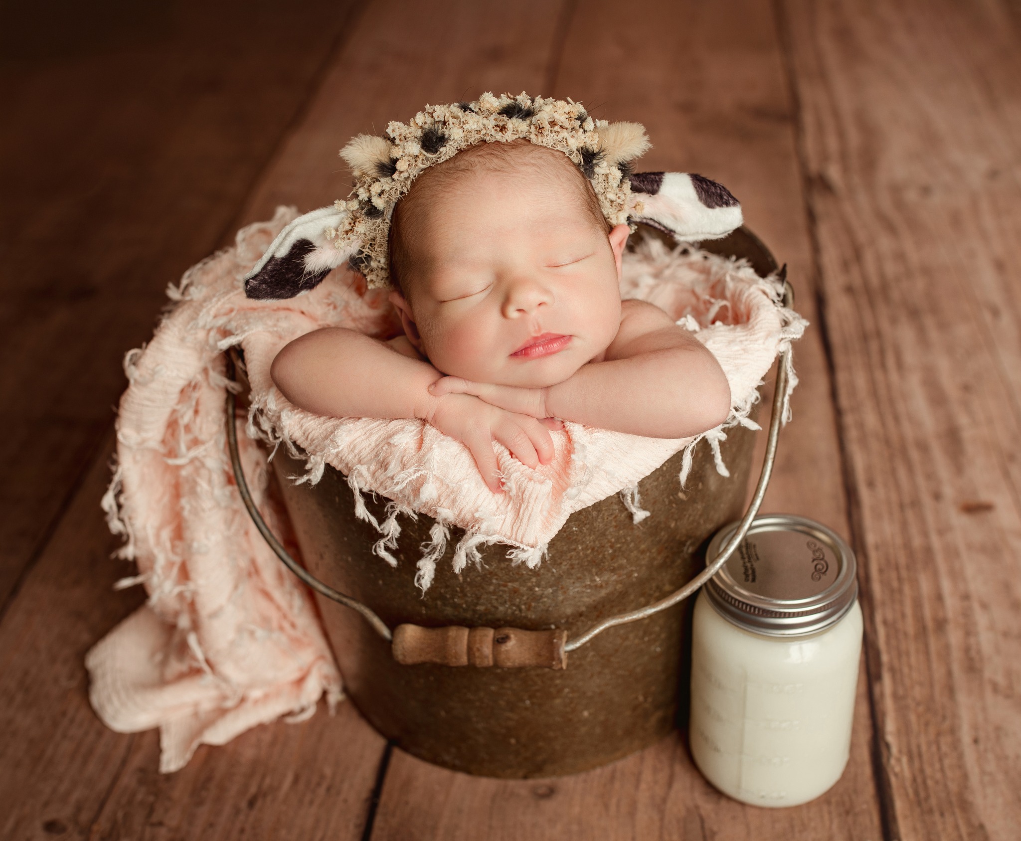 Stella ?
Smiles, sisters, florals & froggy, moo's & milk...
favorite session for the books with this lil gal.
Booking due dates through the end of the year with limited availability. Message to chat about your dream session today.
#newbornphotography #newbornshoot #newbornphotographer #newbornphoto #newbornphotos #milestonephotography #newborns #eugeneoregonbabyphotographer #froggypose #newbornsmile