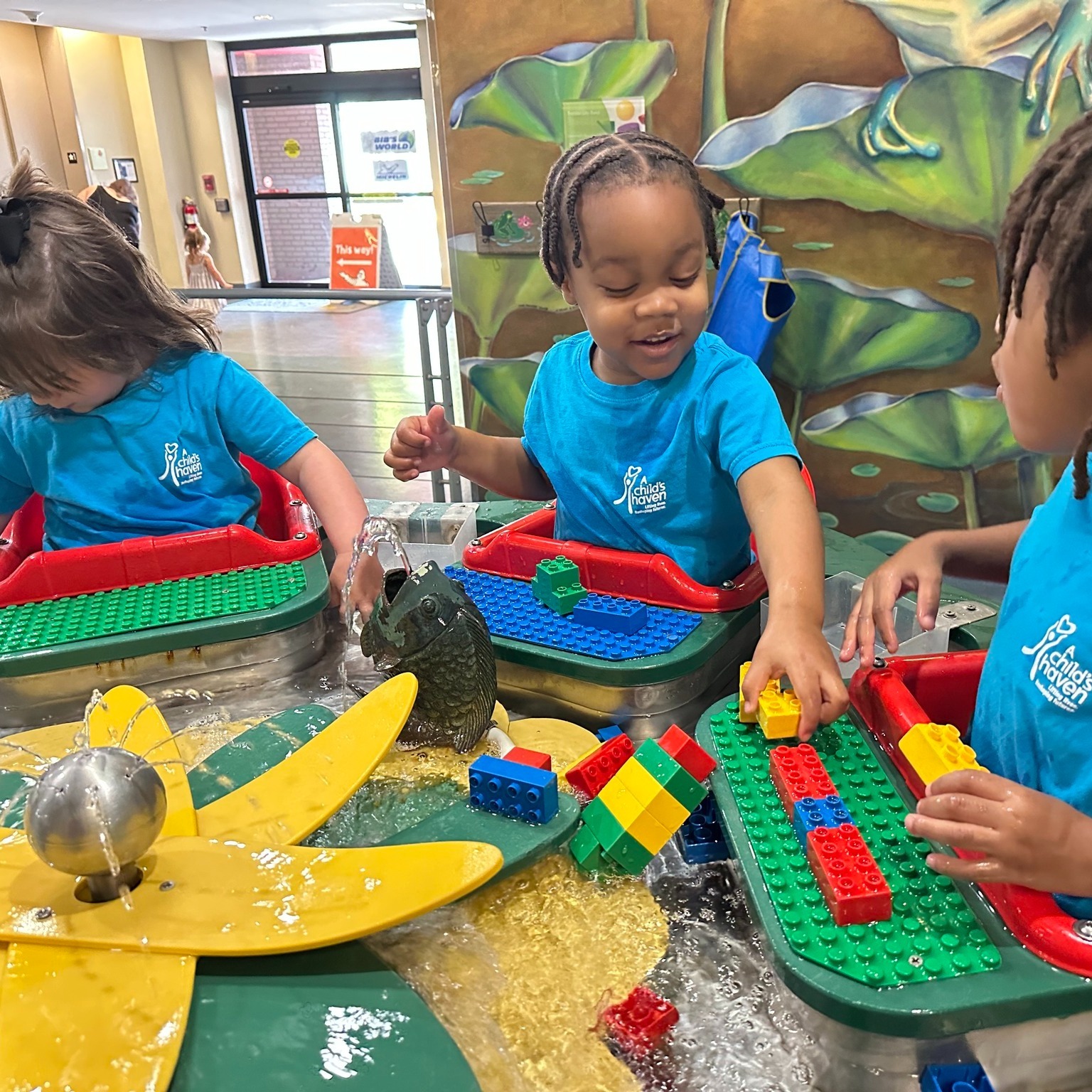 A few pics of the Daisies on a field trip to @tcmupstate.
#childrensmuseum #playtime #playground #learning #campuslife