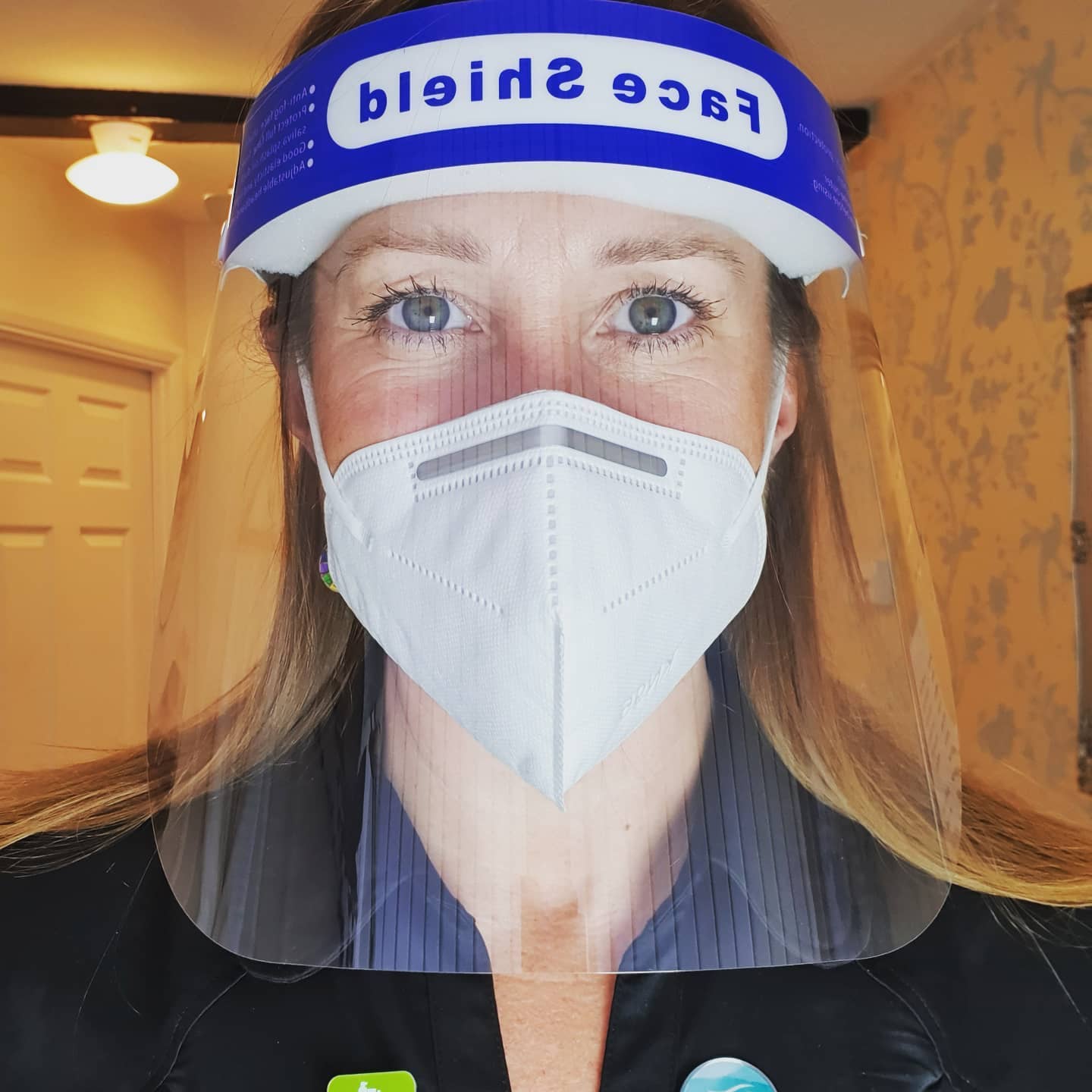The face of the future.
At Appleonia Beauty Studio we will be wearing PPE on your return.
Putting things in place now to open to customers in July.
Keep your eyes peeled for the date.
#backtowork #faceshield #londoncolneybusiness #localbusiness #stalbans #returntowork #selfcare #protectourclients #protectourstaff #beautysalon