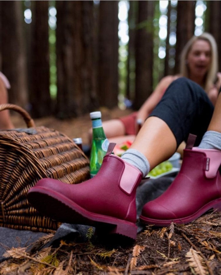 GET EXCITED! The OH SO GORGEOUS Merry People boots are on the way to the Anything Grows shop!
They are so so so pretty and perfect for the garden or for wearing out. How many colours do I need though?!