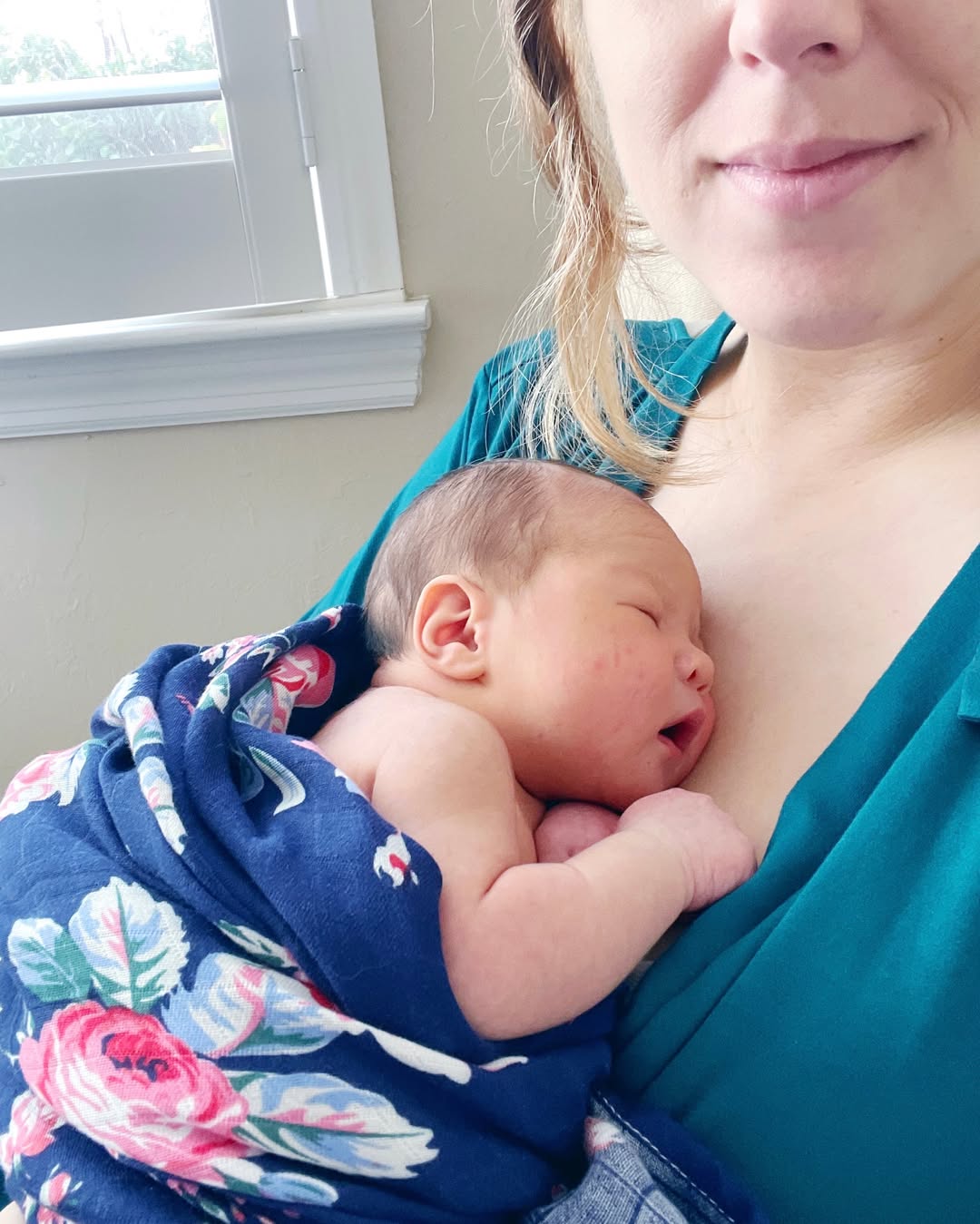 ❄️Winter Aurora Jiang❄️ Born October 25th at 3:10pm 7lbs 20.1in. It’s crazy to think how last October I was starting the IVF process. There was no guarantee that any of it would work much less give us a happy healthy baby, but we got so lucky and Winter came into our lives 💙 She has been a huge blessing for us, and I’ve loved every minute of it. Can’t wait to watch her grow up - my little Scorpio / Water Tiger ✨🪞🦢