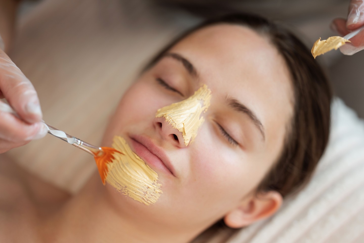 Ready to experience the luxurious glow of bespoke facials? ✨?♀️
At Rachel Joyce SKIN, our tailored treatments are designed to meet your unique skincare needs.
Let us pamper you with a personalized approach that highlights your natural beauty.
Book your bespoke facial today and indulge in a luxurious experience! ?♀️
?http://www.racheljoyceskin.com/
#BespokeFacials #LuxurySkincare