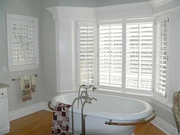 Beautiful homes deserve the handsome look of Plantation shutters. Whether you own a traditional home, beach house, or something more modern; perhaps you would like to update your existing home, or just say goodbye to those old dated window coverings. Either way, shutters are the perfect fit for you!⠀
•⠀
•⠀
•⠀
#HunterDouglas #windowtreatments #interiordecor #interiordesign #homestyle #homedesign #CT #NorwalkCT #CTHomes #Norwalkhomes #CThouses #CTstyle #Shoplocal #Shopsmall