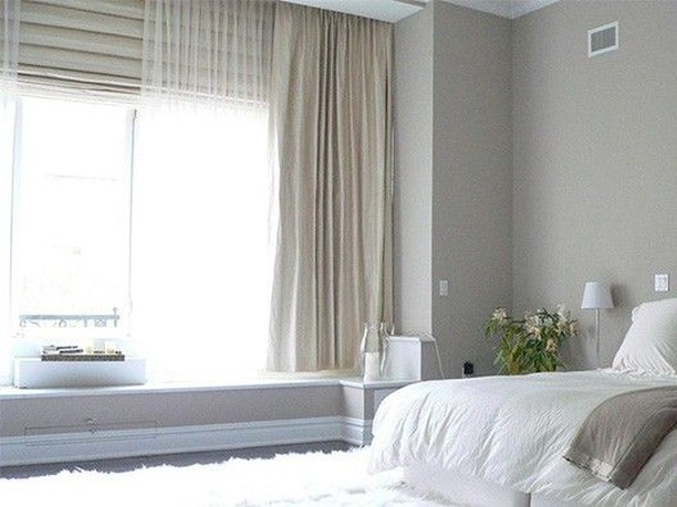 Roman Shades made from drapery fabric can transform a room. Fabric selection is almost limitless; whether it is a bold geometric print, robust solid linen, silk embroidery, or a contemporary sheer. Fabrics are the icing on the cake in home décor and choosing the right one is important. ⠀
•⠀
•⠀
#ShopNorwalkCT #ShopLocalCT #RomanShades #CustomWindowTreatments