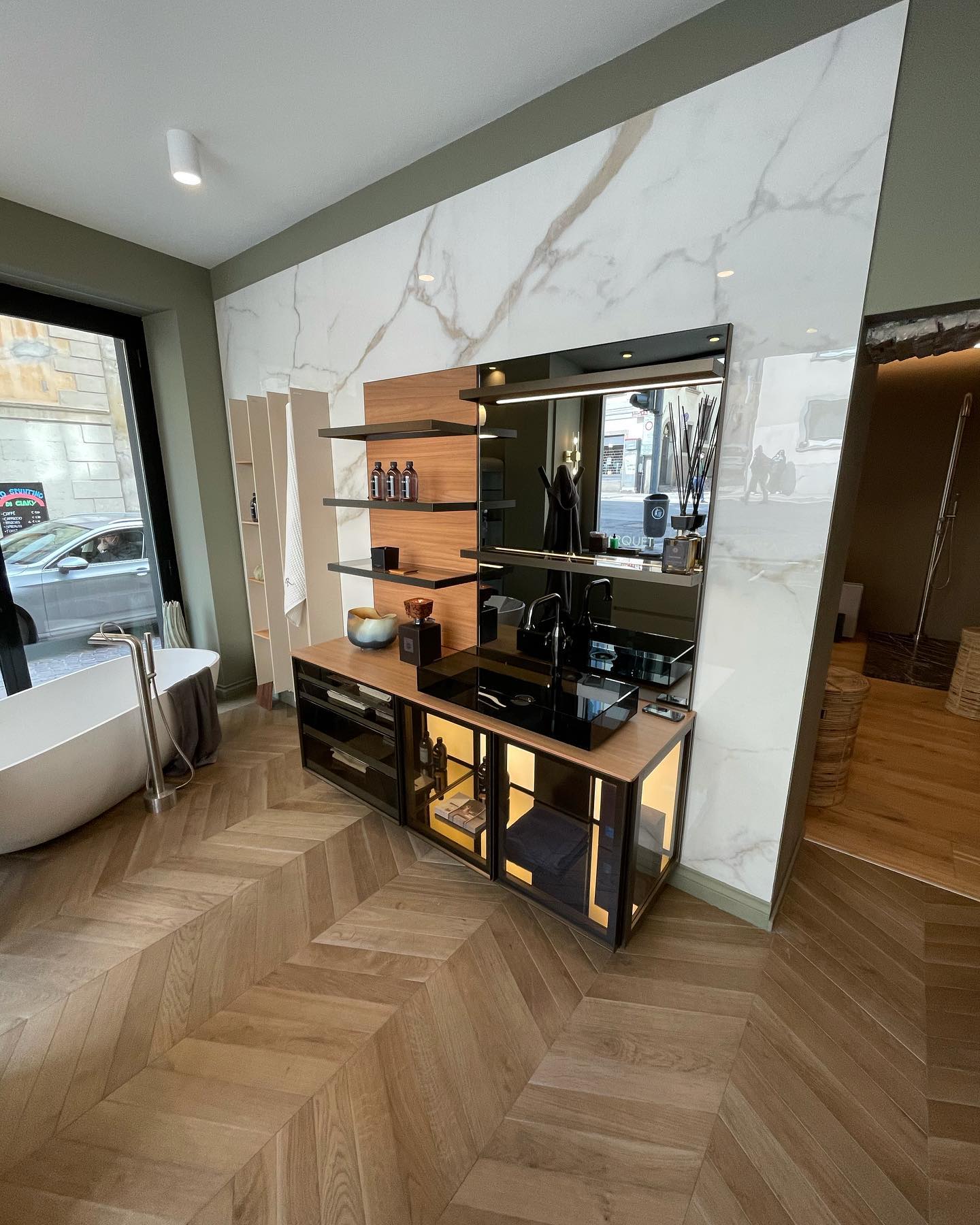 Bergamo Progetto Bagno #itlas #jeeo #intesaparquet #parquet #arredobagno #arredobagnodesign #antrax #locherbermilano #boiserie