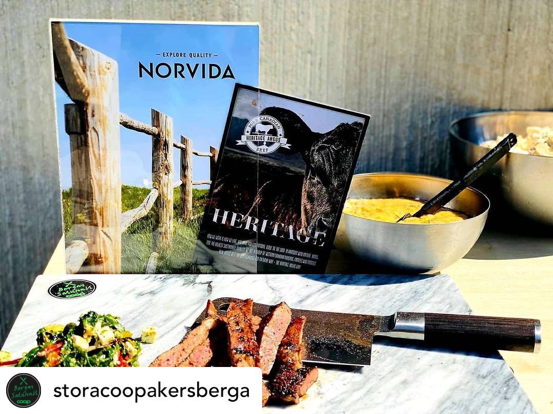 Find Heritage Angus at @storacoopakersberga • Idag firar vi in sommaren med en brakgrillning för vår underbara personal som kämpar & sliter tillsammans med vår fantastiska köttleverantör Norvida & kött från @heritageangus !??
Ni vet väl om att vi säljer detta fina kött i flera olika detaljer i vår manuella köttdisk.
Kom in & surra kött med oss på #bergassaluhall & bjud dina vänner på sommarens bästa #grillkväll. ?
#fredaghelaveckan
