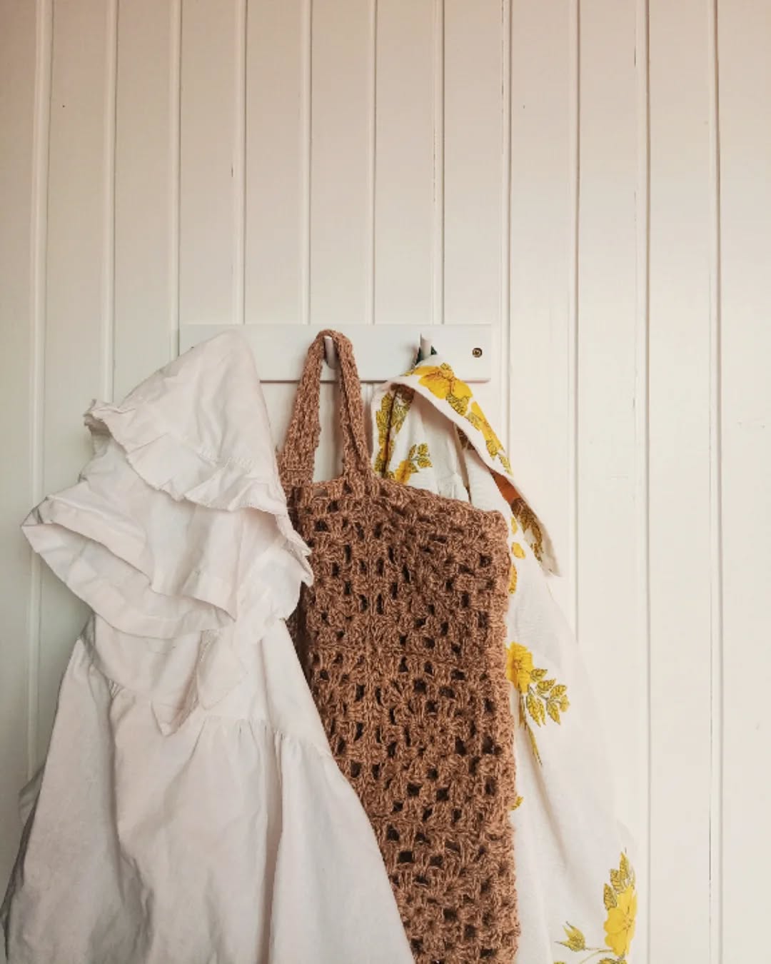 Three essential summer staples that we will be hitting the beach with ☀️ with the Ruffle Top, The One with the Yellow Flowers and the granny square jute shopper (coming soon!)
.
.
.
.
.
#zomerkleding #zomercollectie #duurzaamdesign #duurzamekleding #duurzamemode #duurzaamleven #sustainablefashion #sustainablelifestyle #sustainablewardrobe #sustainableclothing #sustainablesummer #jutebags #handmade #smallcreativebusiness #smallbusiness #ootd #oneofakindfashion #madeinholland #dutchfashion