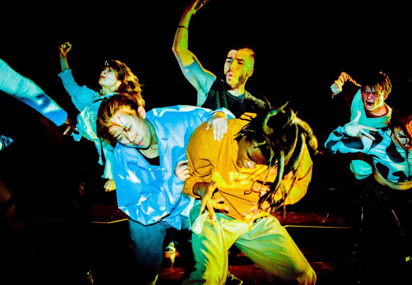 La 18ème et dernière de Rave Lucid & @femmefatale_official_ dans le Golden Stage Tour | Quel plaisir d’avoir participé à cette belle tournée. | Merci a tous les lieux d’accueil et à toutes les personnes qui nous suivent.
Rave Lucid, c’est un hommage à la culture electro, à nos anciens.nes, au clubbing, à la célébration, à l’amour, à l’espoir...
De nouvelles dates de tournée arrivent cette été ...🌞
📸 @shotbyambrr
#electroisthefuture #ravelucid