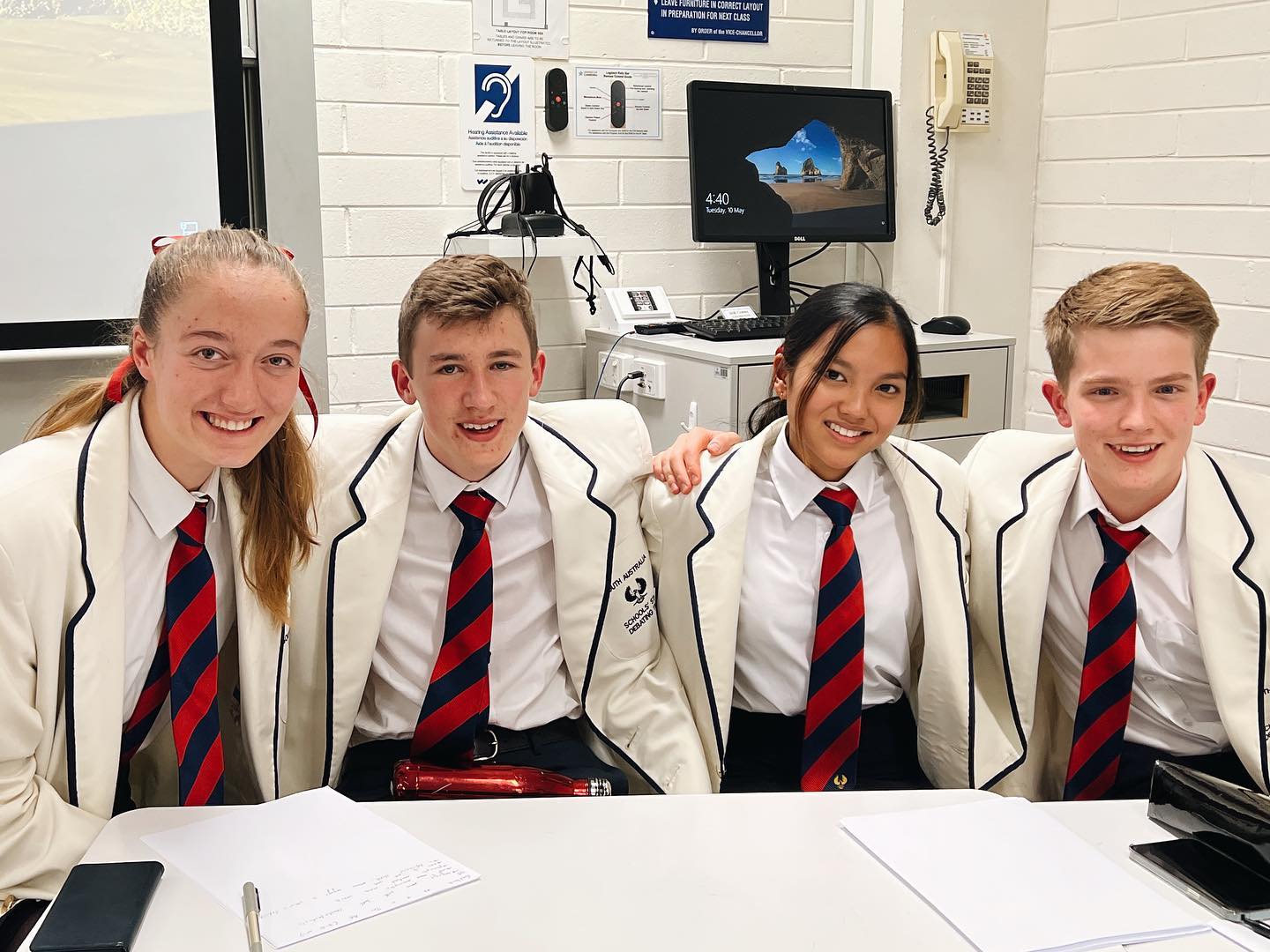 To conclude day two, SA takes a unanimous win against TAS, negating the topic “that we should stop funding the arts”. Go shrikes 🤩✨✨