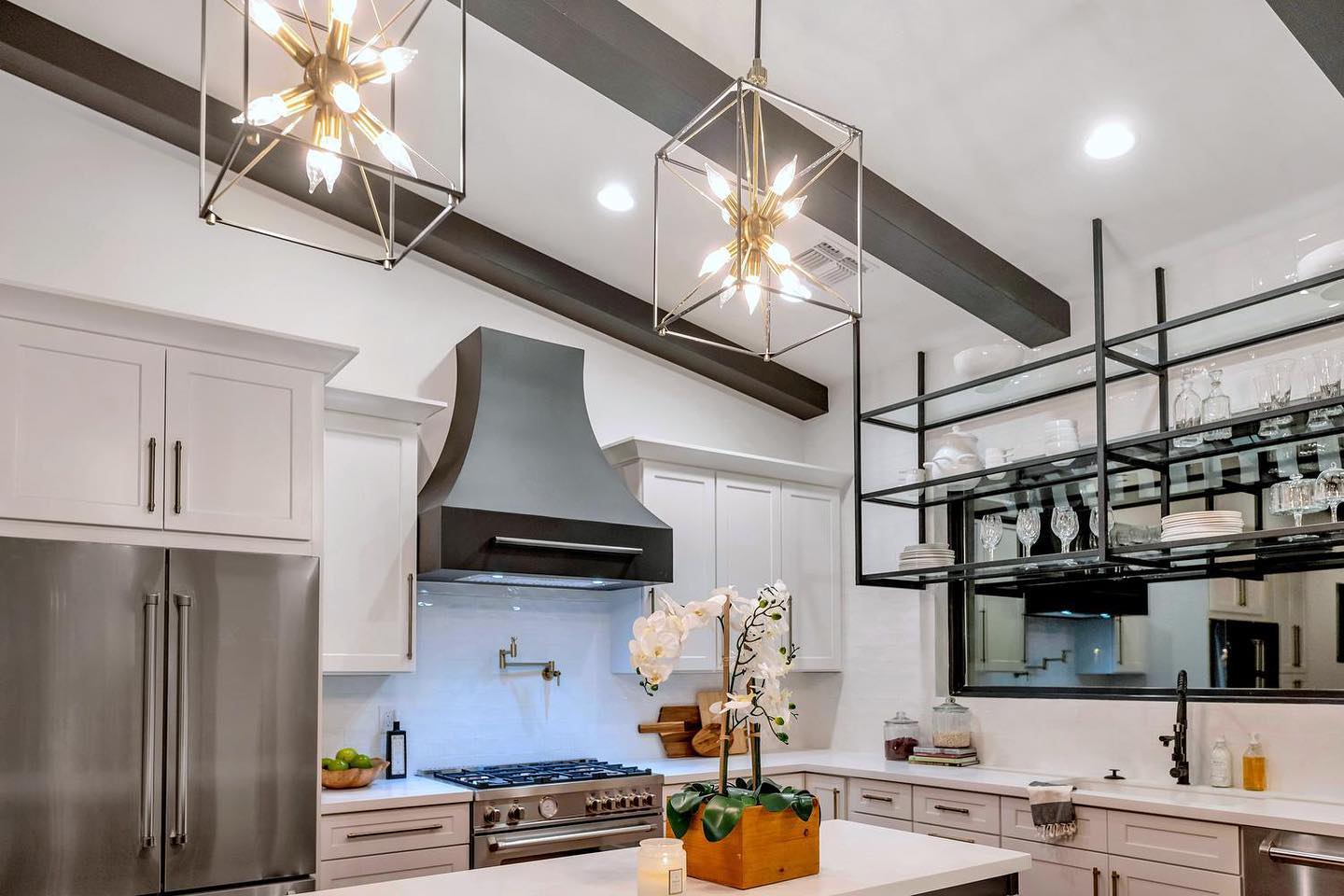 We’ve almost made it to the long holiday weekend! 👏🏼
How are you going to celebrate America’s birthday? 🇺🇸
📍 #DKDG Campbell build
#home #homebuild #homebuilders #kitchen #kitchengoals #interiordesign #kitchenremodel #diamondking #4thofjuly