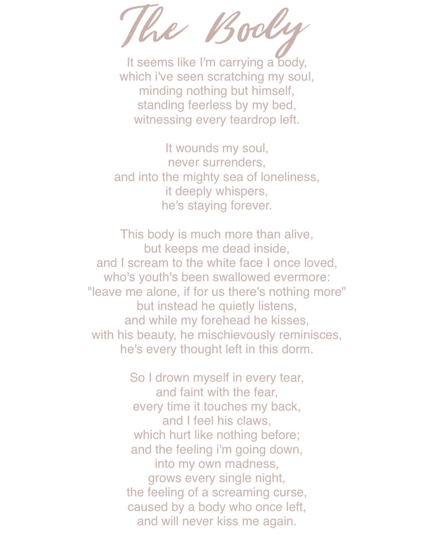 "The Body" - Agosto 2022🔪
Nunca había escrito un poemita en inglés, había que innovar jeje.