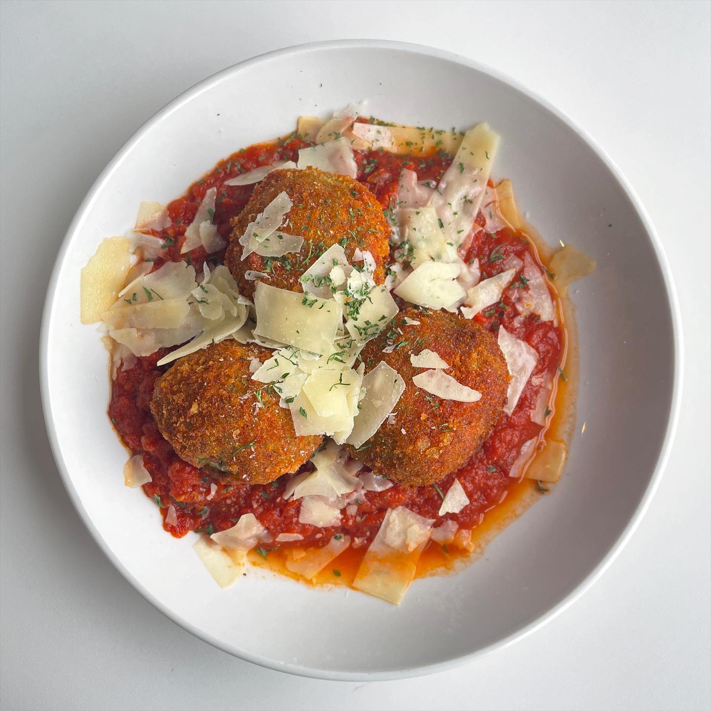 DINERBAR SPECIALITY:
RISOTTO BALLS
#dinerbaronclifton