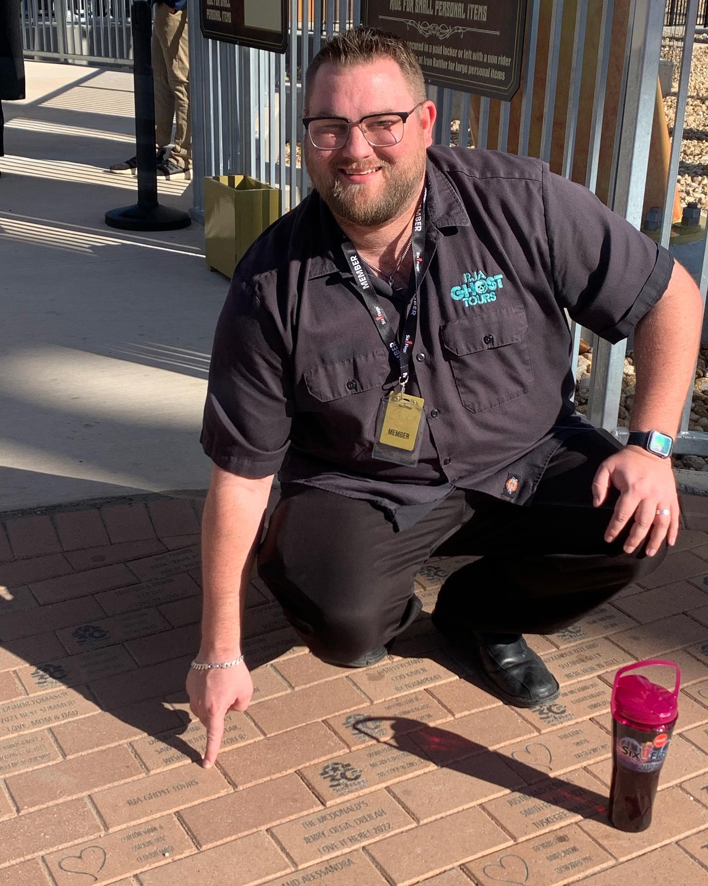 Spending this Monday Afternoon at Holiday in the park.
We were finally able to see our RJA GHOST TOURS brick in person! ??
These bricks were placed to celebrate the 30th Anniversary of @sixflagsfiestatexas. ?