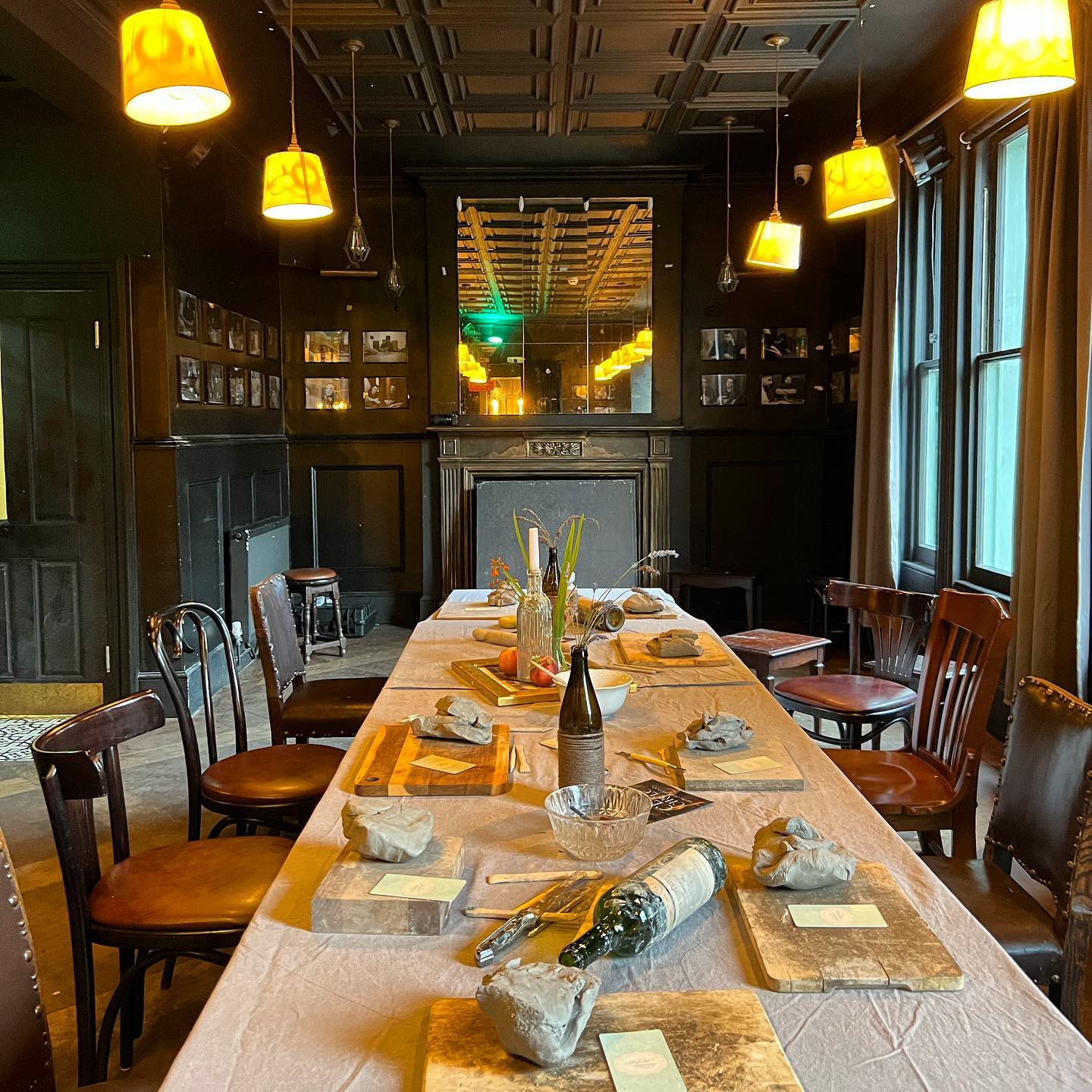 See you all tonight for a special valentine edition of air dry clay workshop! Last chance to book your spot through link in bio or DM 🫶