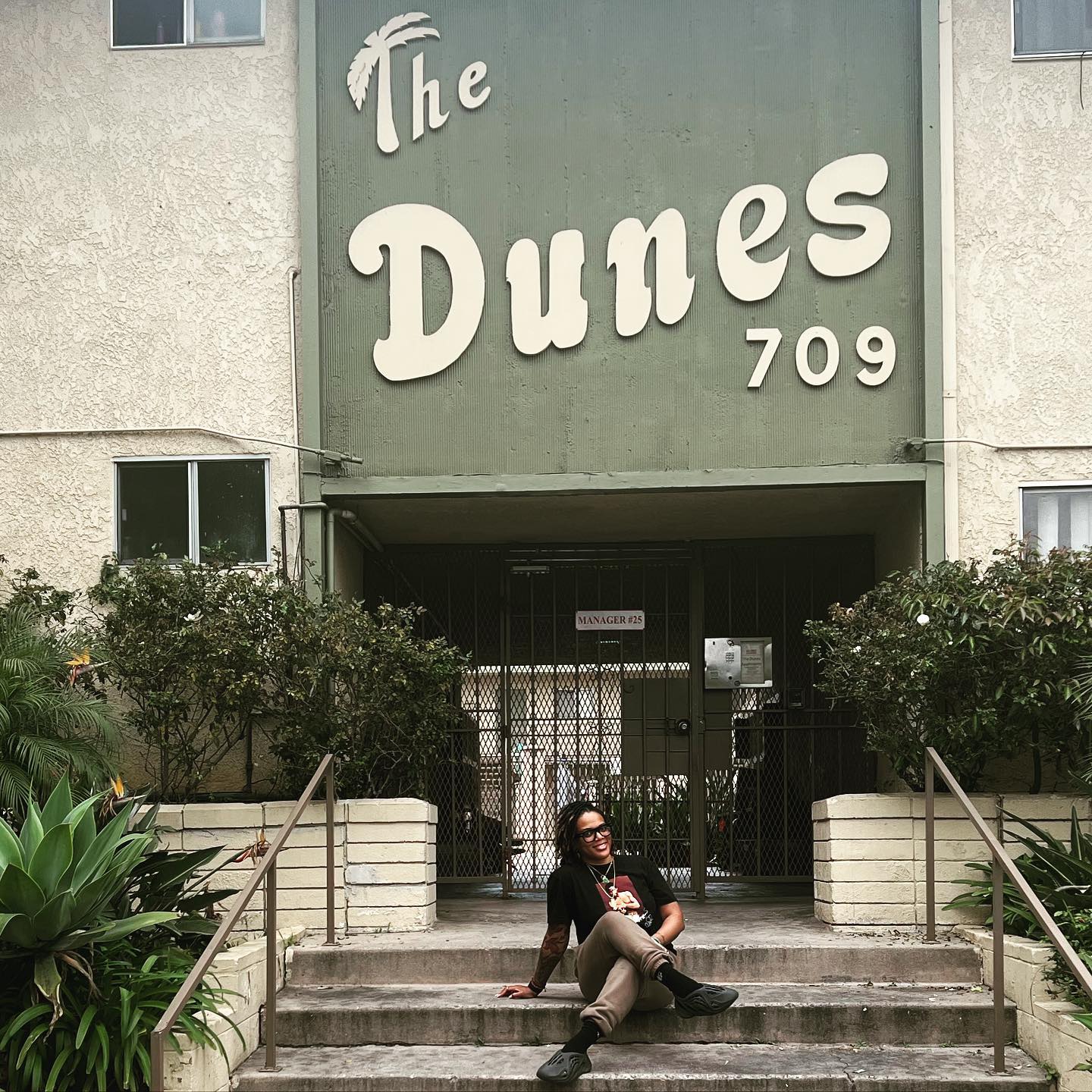 Until I can fully recap my time in LA, please know that I didn't leave Inglewood without seeing @issarae apt! 😍😍
#advocate #birthworker #doula #westcoast #eastcoast