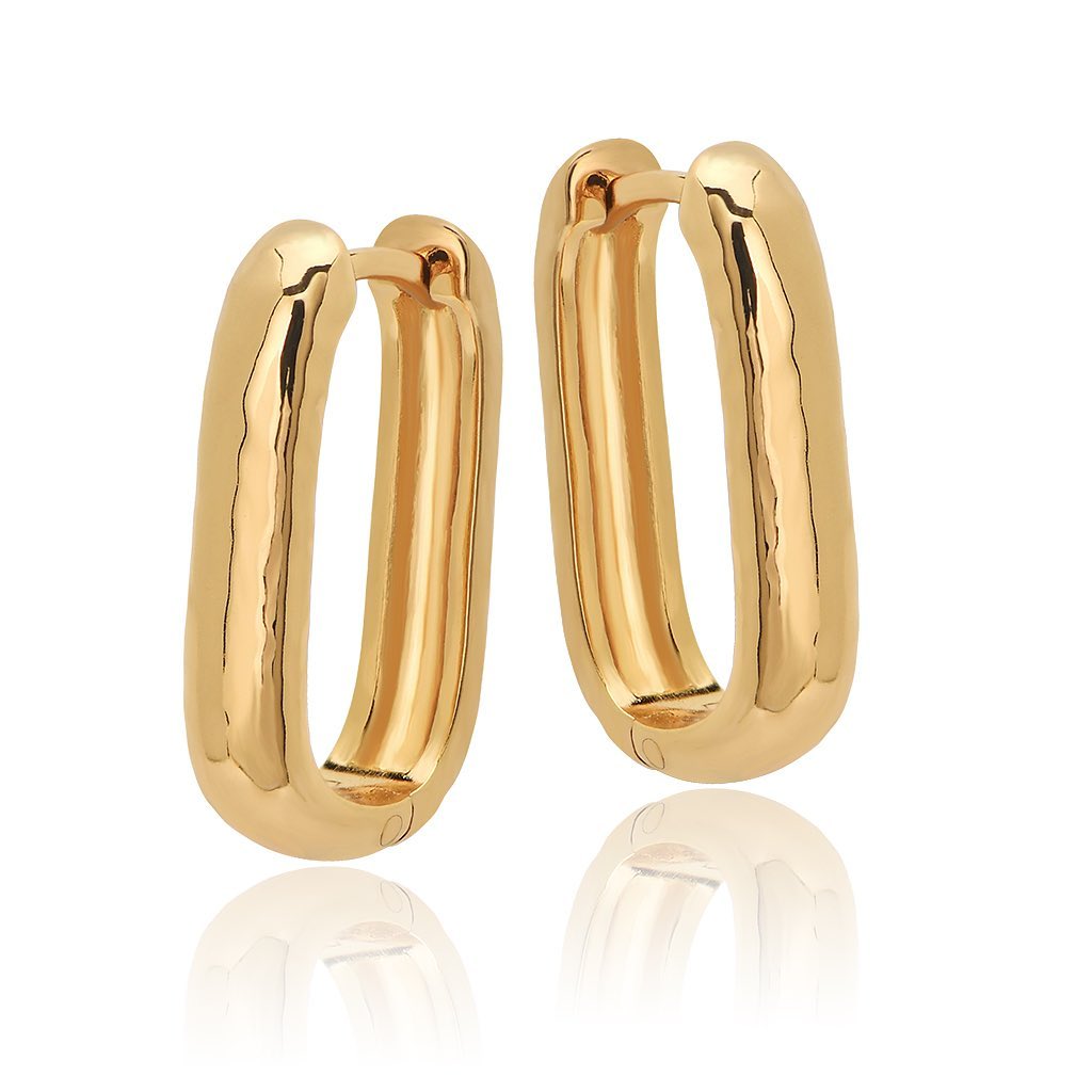 Always 100% recycled gold vermeil. This hand crafted hammered hoop earrings is our personal favorite. 🫶🏻